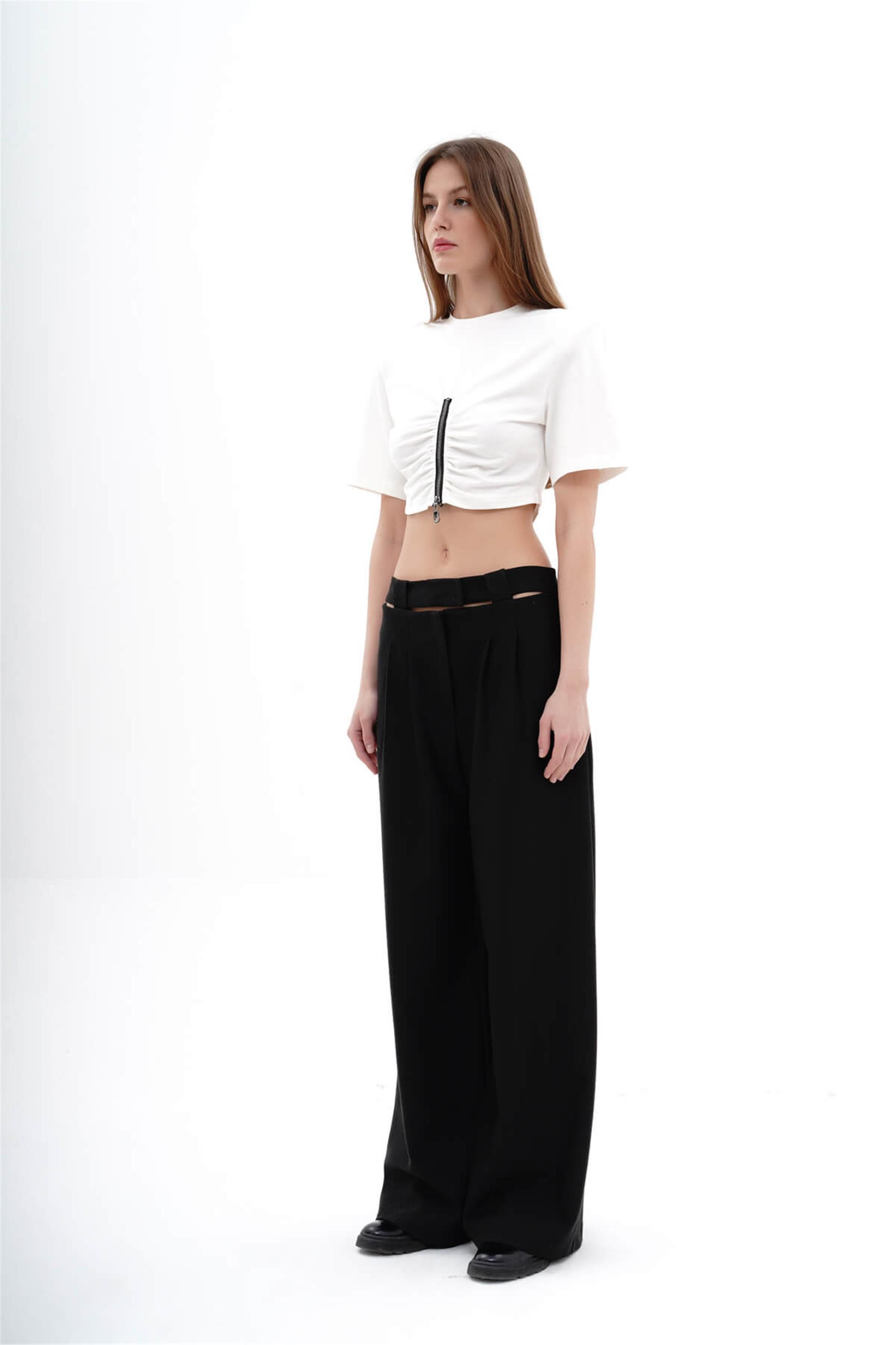 050545 SHORT SLEEVE T-SHIRT WITH ZIPPER DETAIL