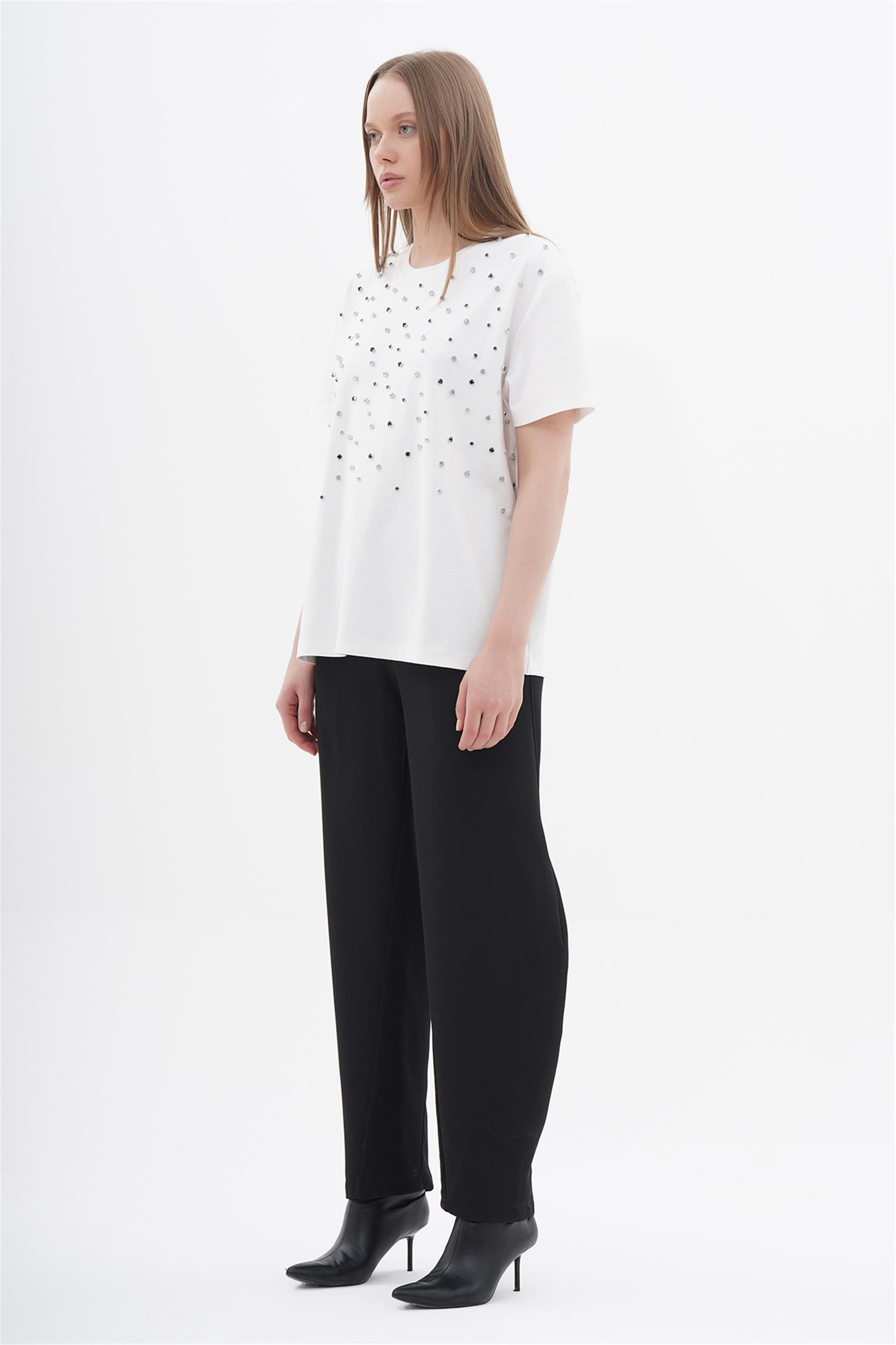 050551 SHORT SLEEVE T-SHIRT WITH RHINSTONES