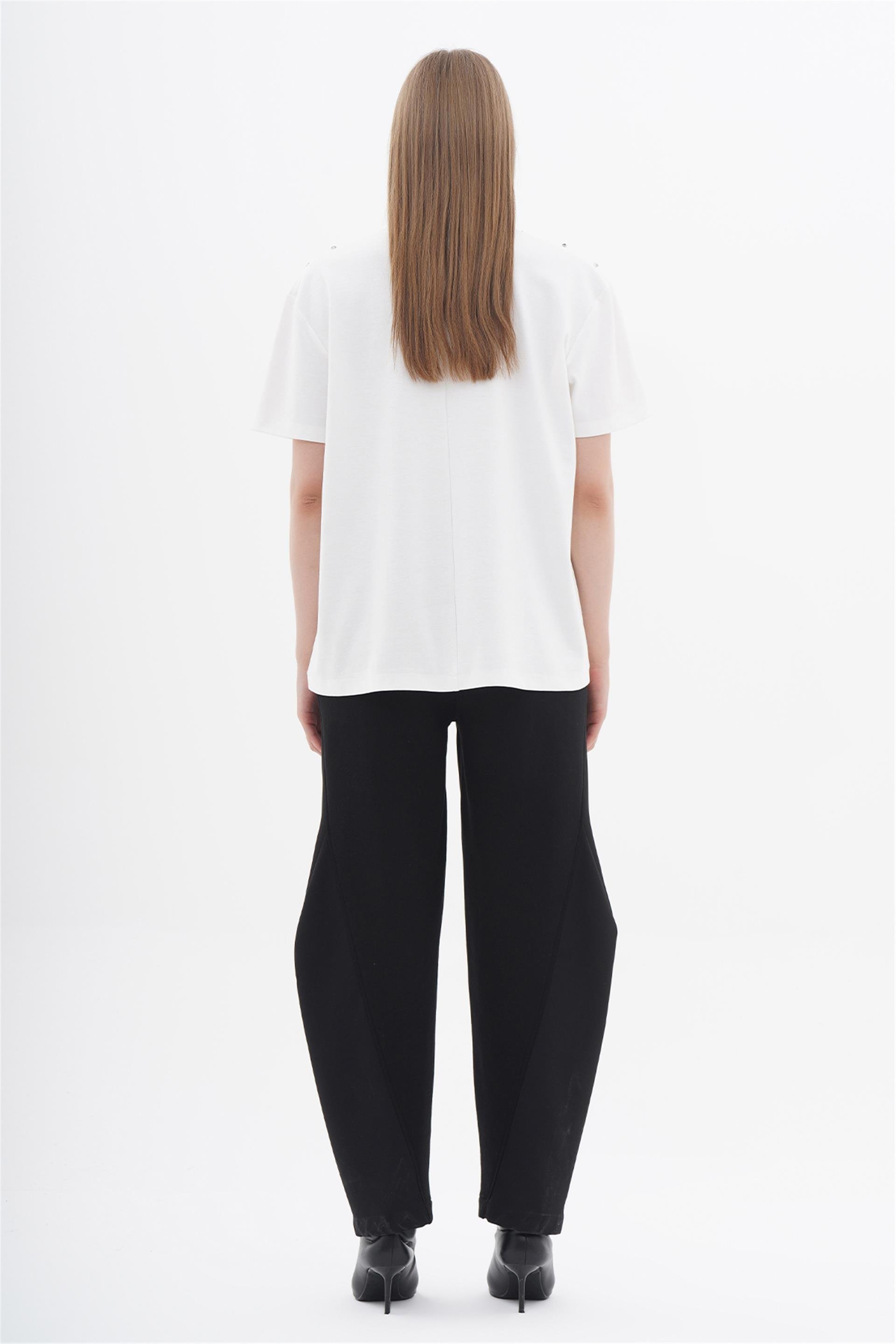 050551 SHORT SLEEVE T-SHIRT WITH RHINSTONES