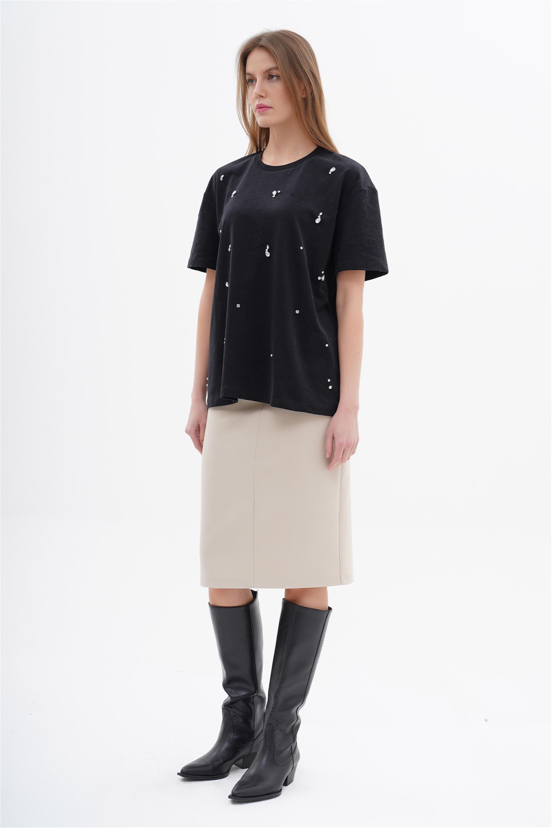 050554 OVERSIZED SHORT SLEEVE T-SHIRT WITH RHINSTONES