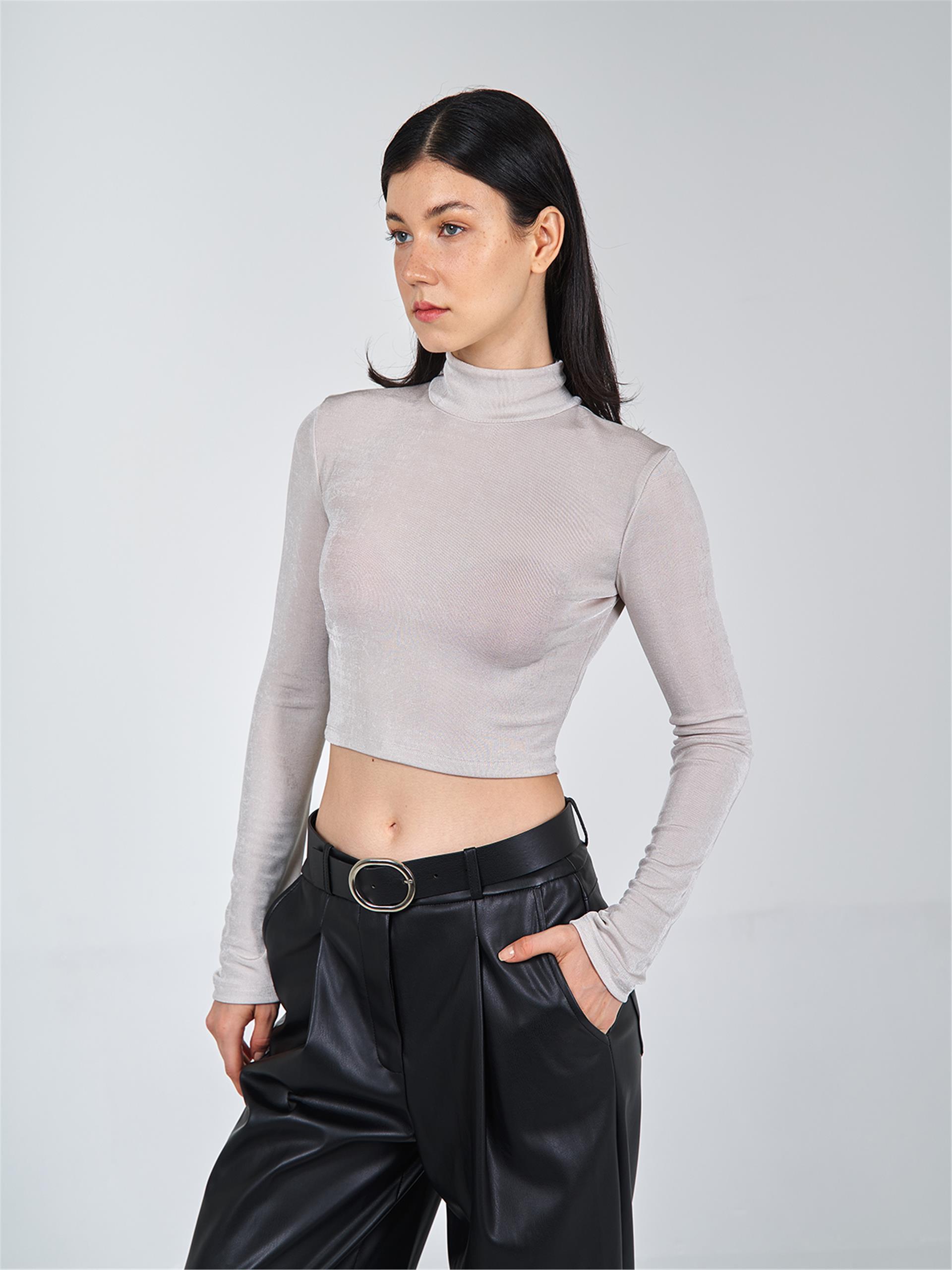071496  LONG SLEEVE TURTLENECK CROP TOP