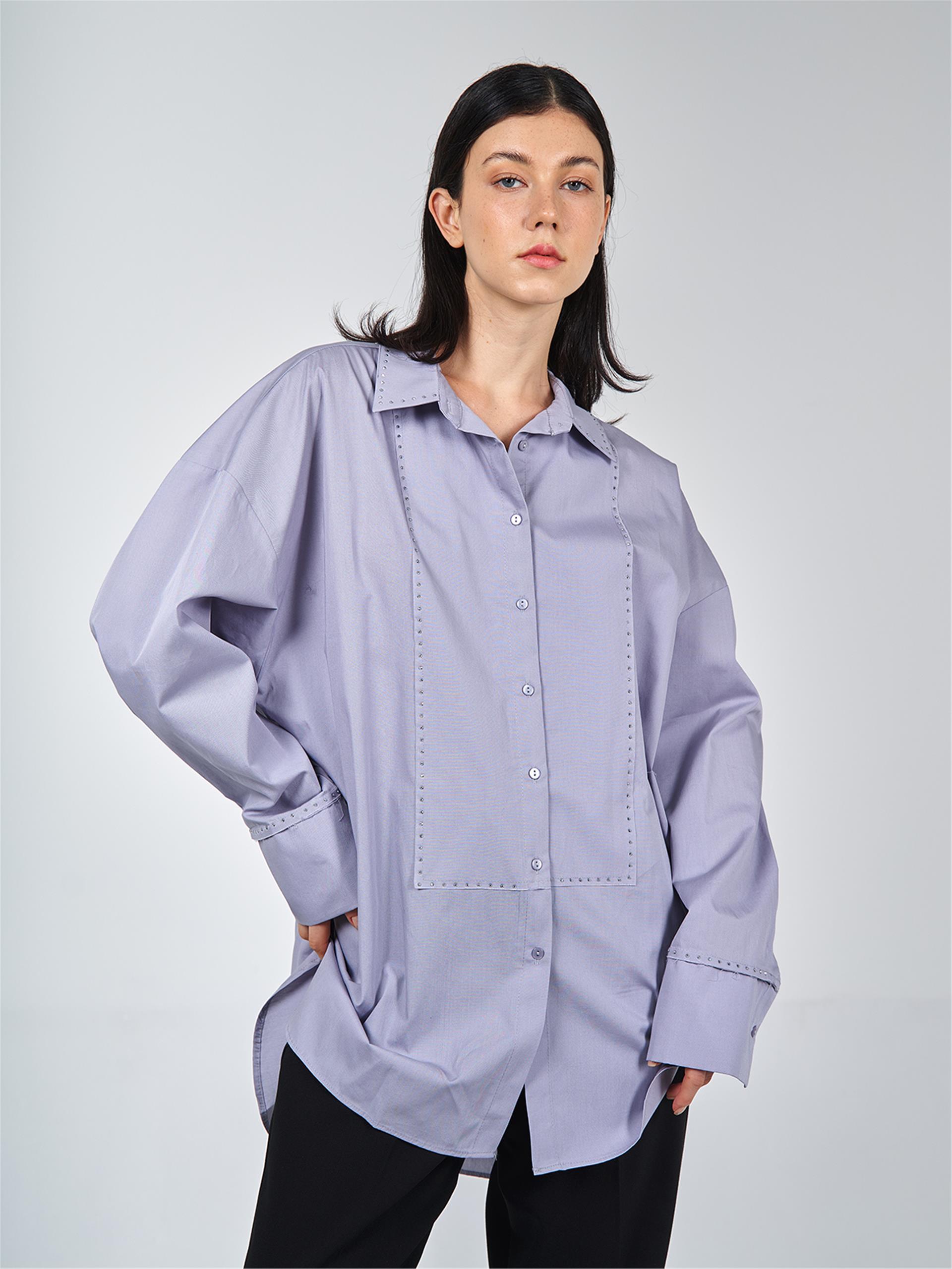 080509 OVERSIZED SHIRT WITH STUDS