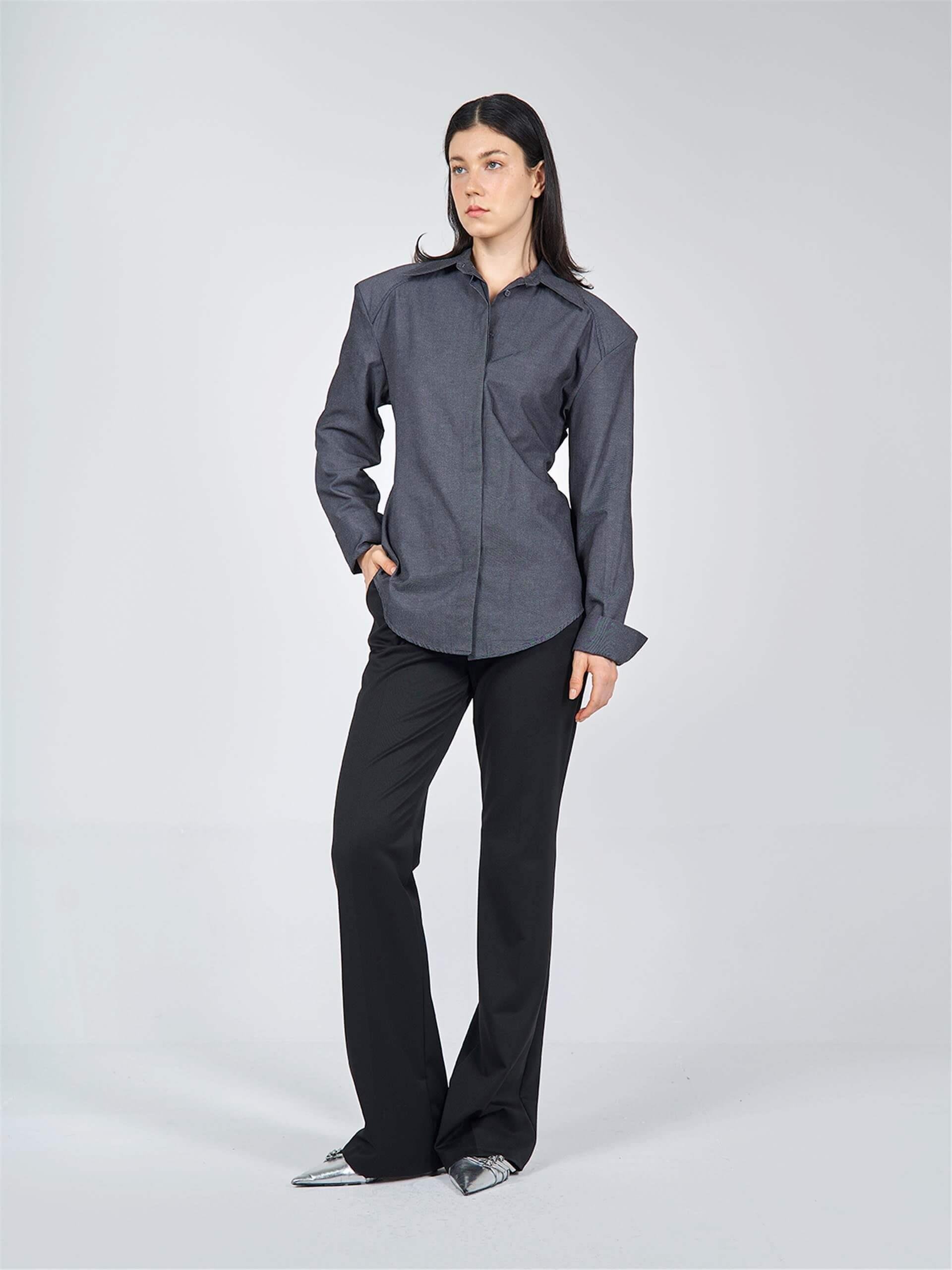 080520 SHIRT WITH COMPLETE SHOULDER PADDING