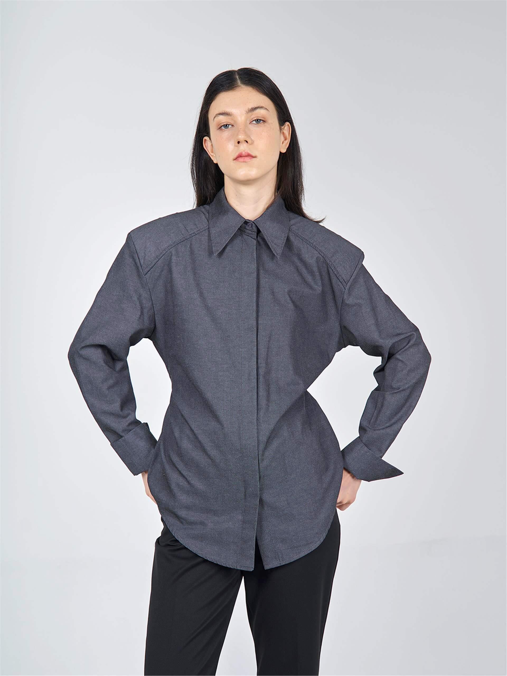 080520 SHIRT WITH COMPLETE SHOULDER PADDING