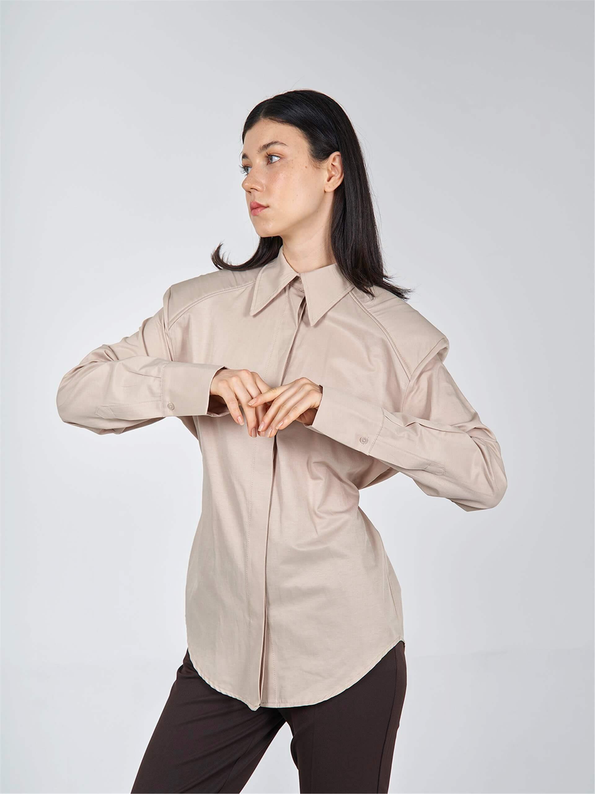 080520 SHIRT WITH COMPLETE SHOULDER PADDING