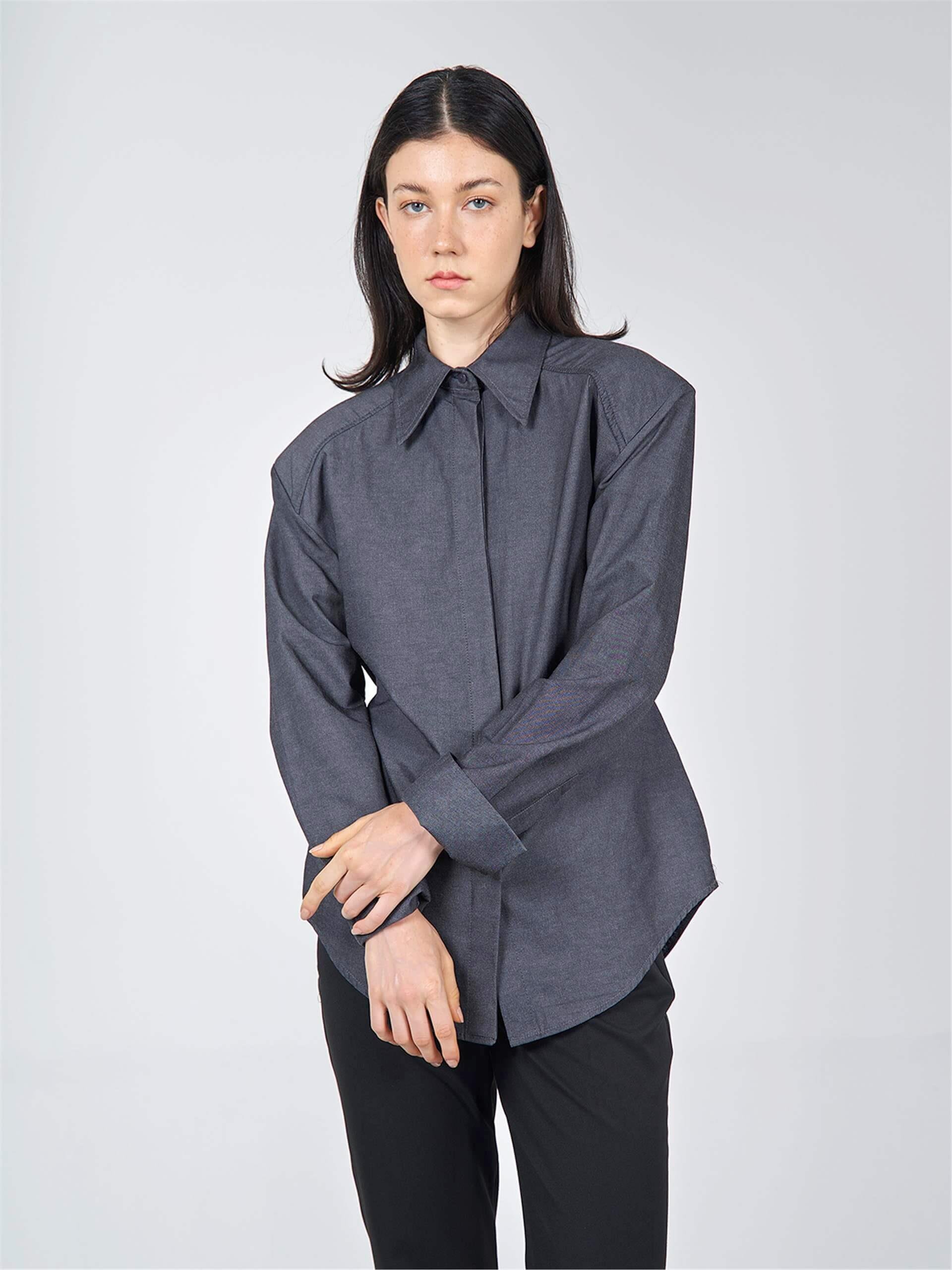 080520 SHIRT WITH COMPLETE SHOULDER PADDING