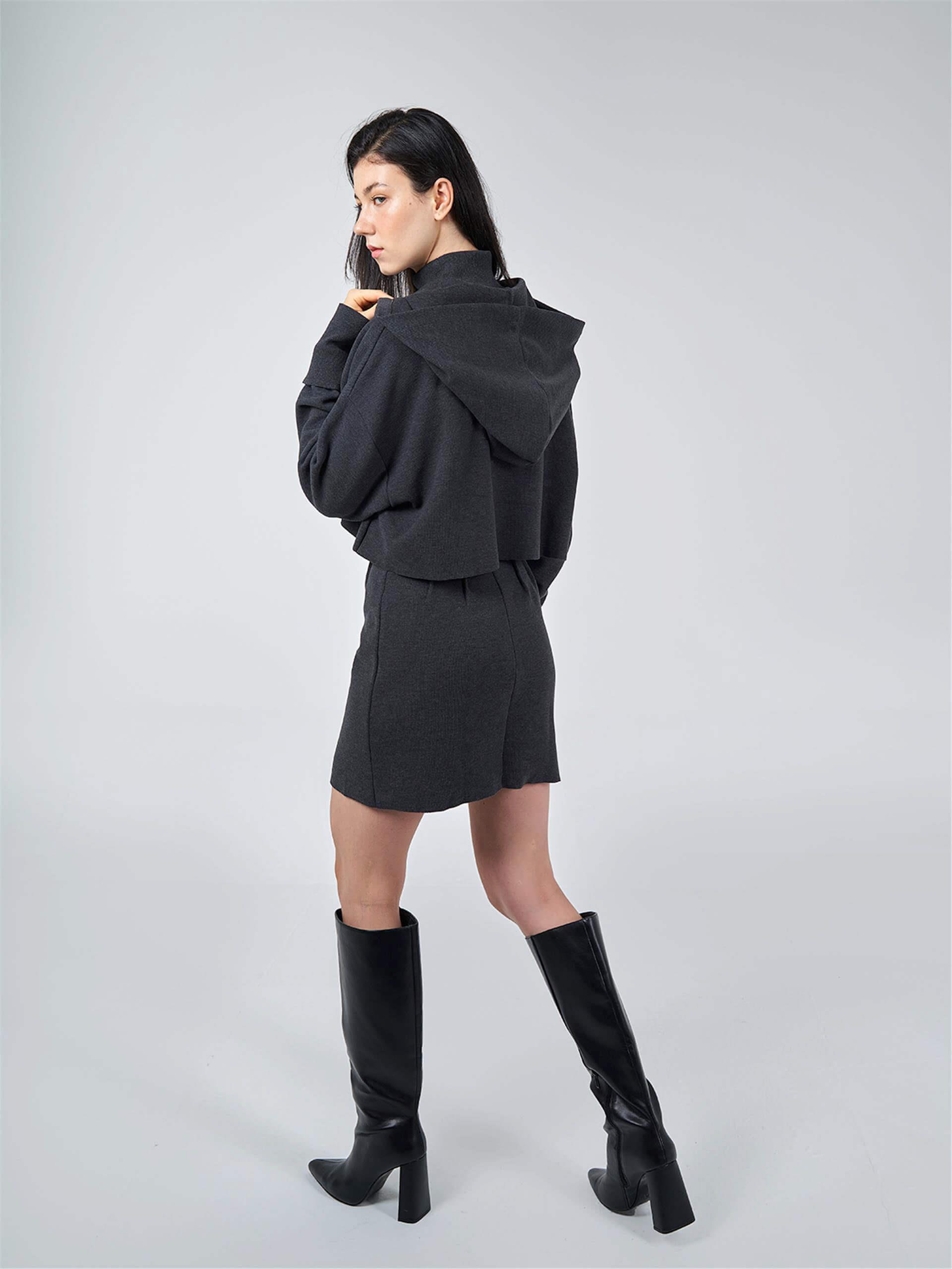 090568 LONG SLEEVE CROP HOODIE