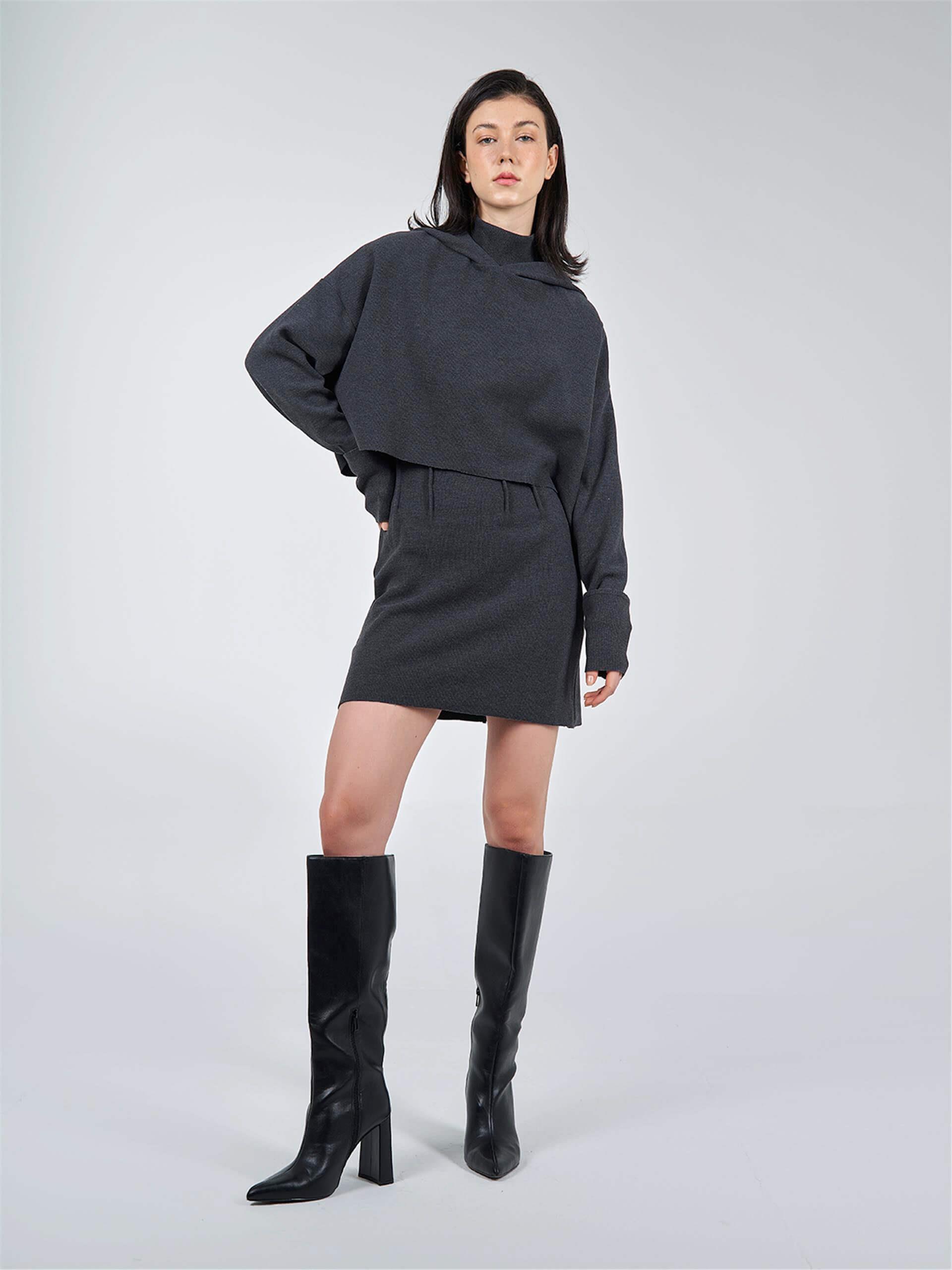 090568 LONG SLEEVE CROP HOODIE