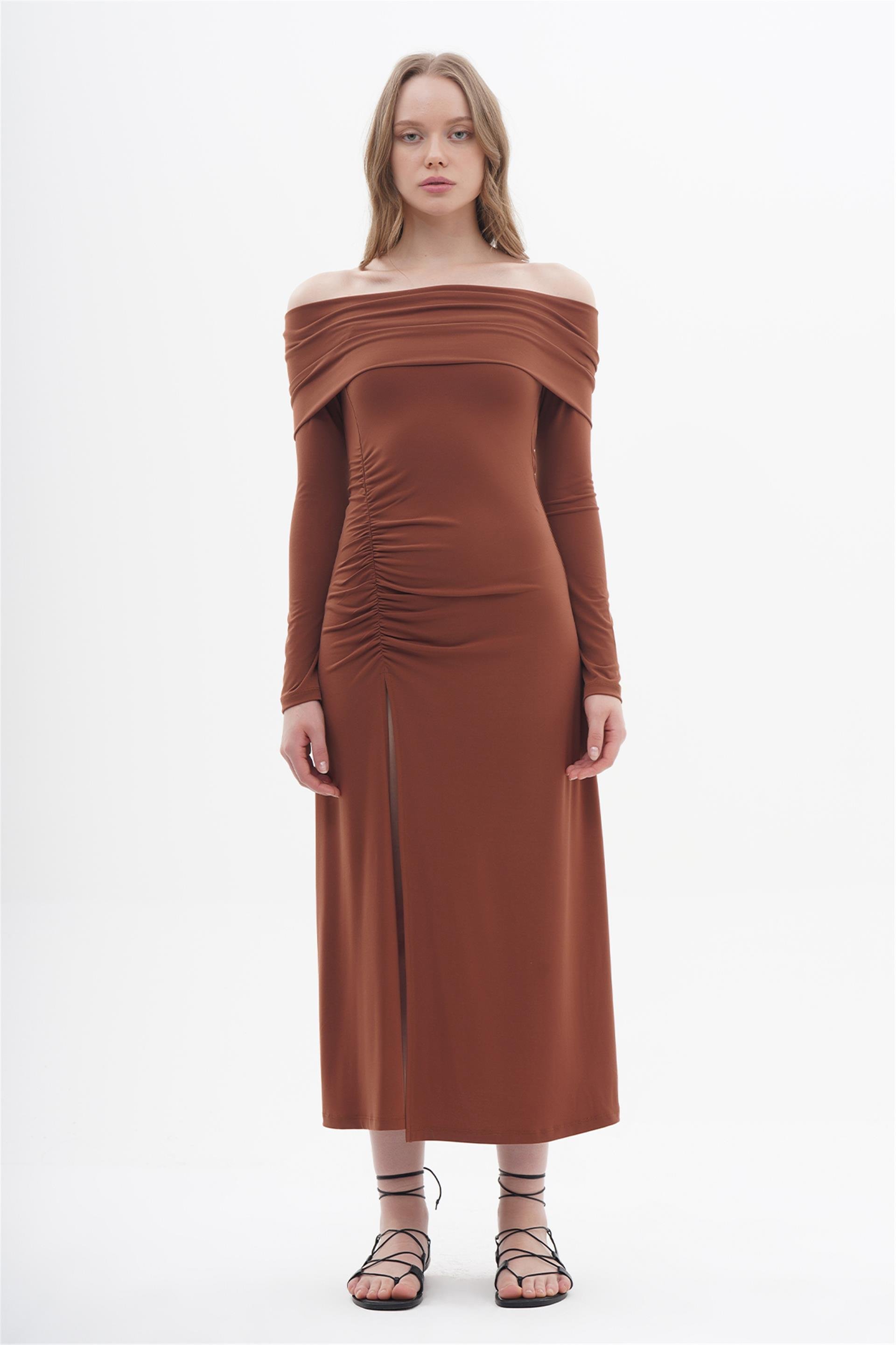 111239 RUFFLED LONG JERSEY DRESS WITH LONG SLEEVE AND DEEP SLIT