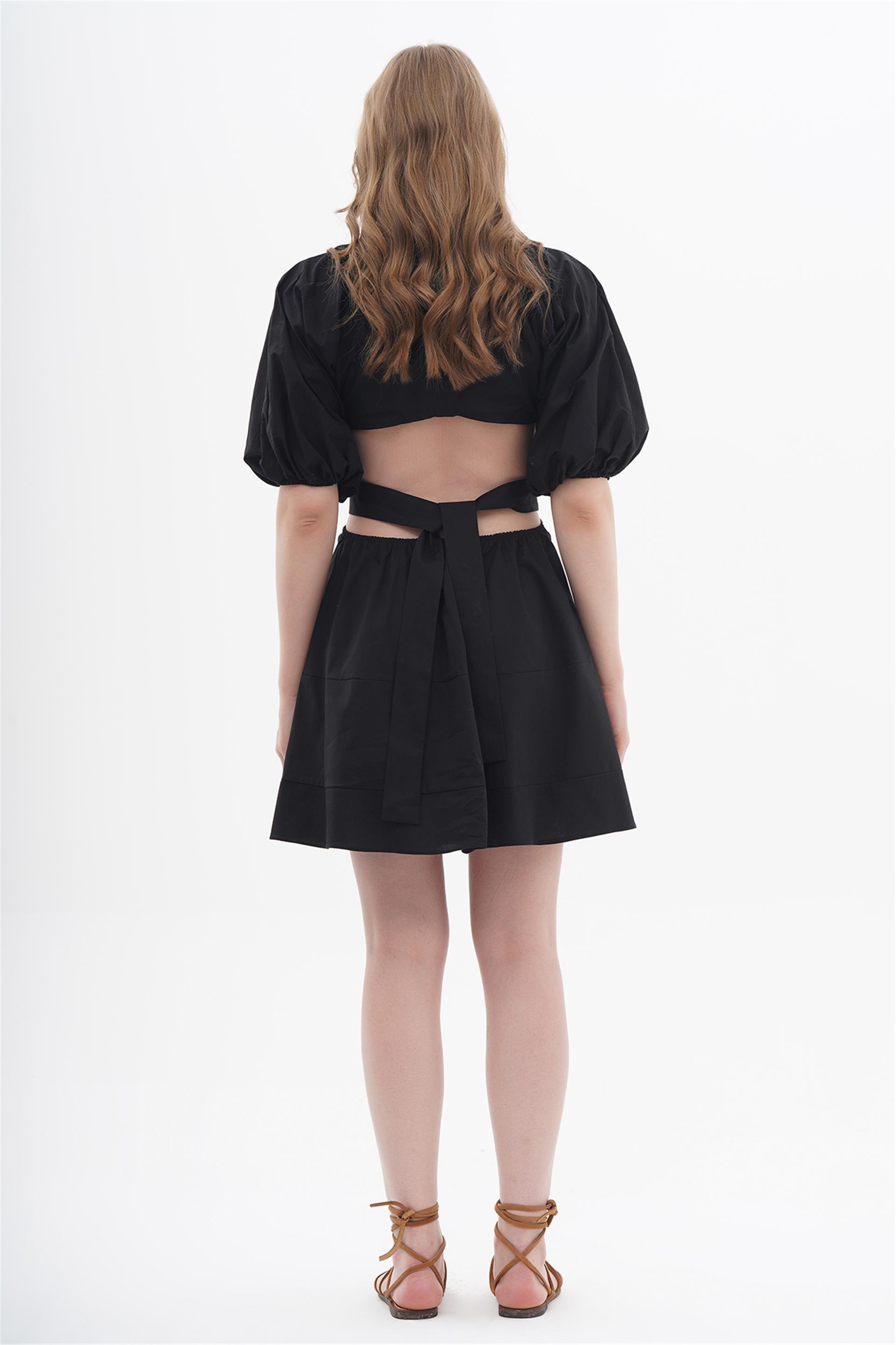 111250 SHIRT DRESS WITH ELASTIC WAISTBAND AND CUT OUTS