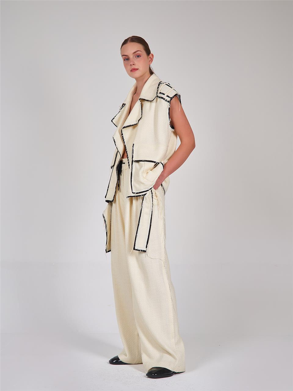 120513 CHANEL FABRIC OVERSIZED VEST WITH DESTROYED EDGES