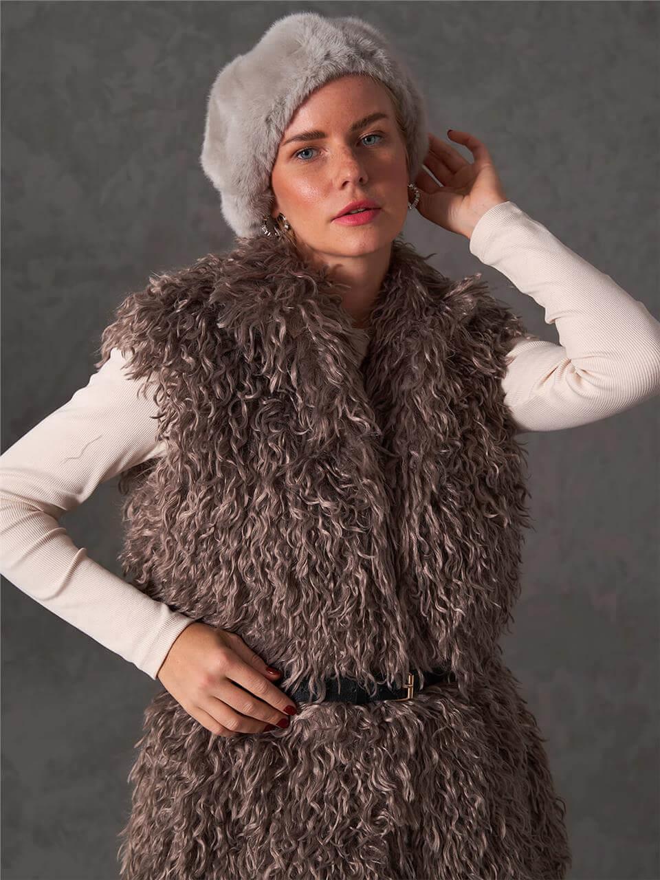 120553 Kolsuz Kürk Yelek