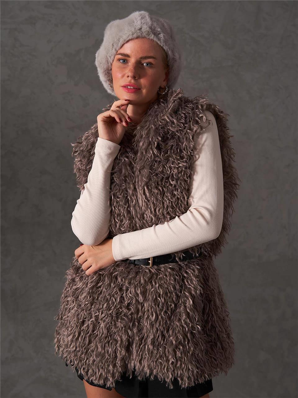 120553 Kolsuz Kürk Yelek