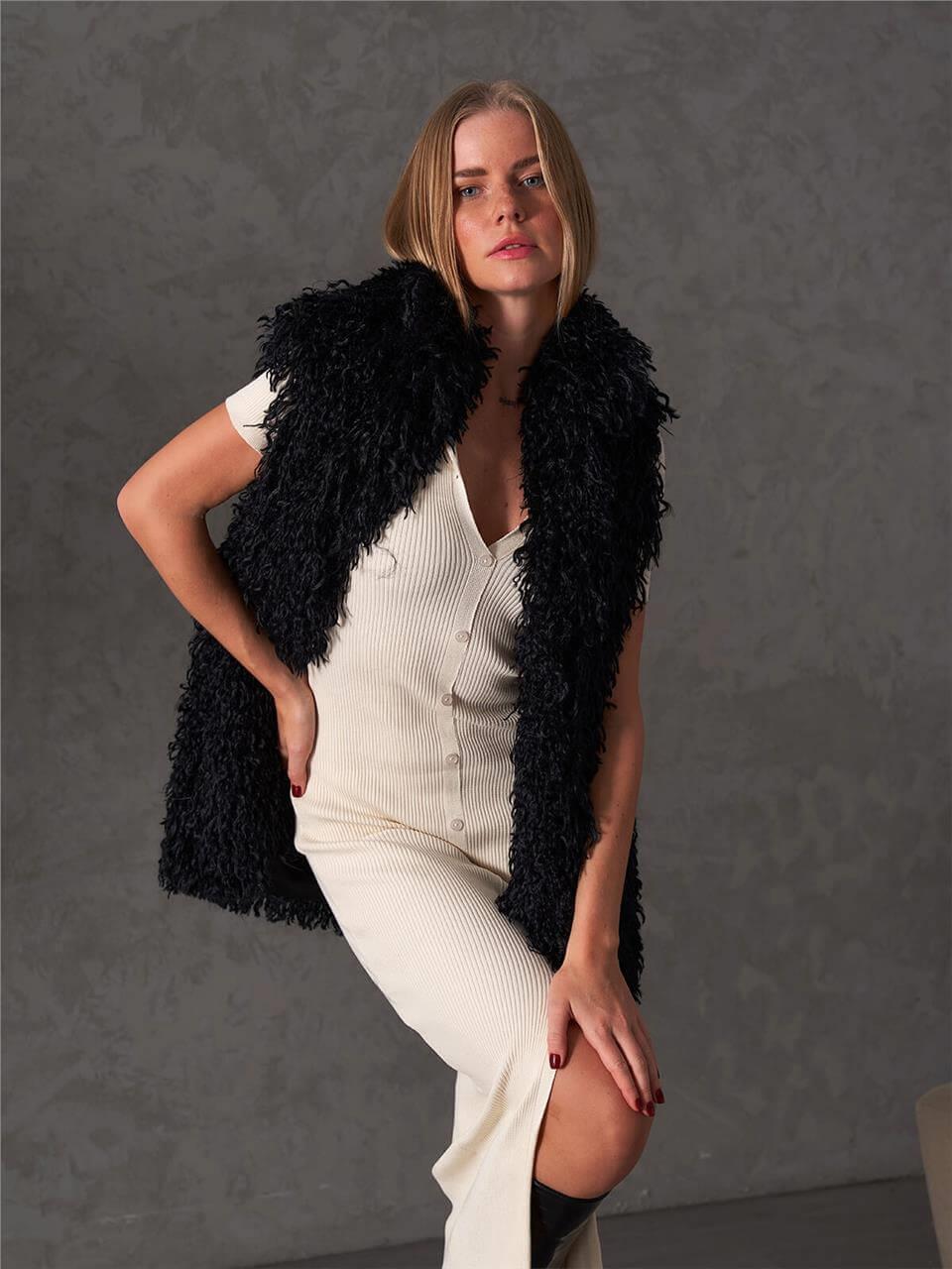 120553 Kolsuz Kürk Yelek