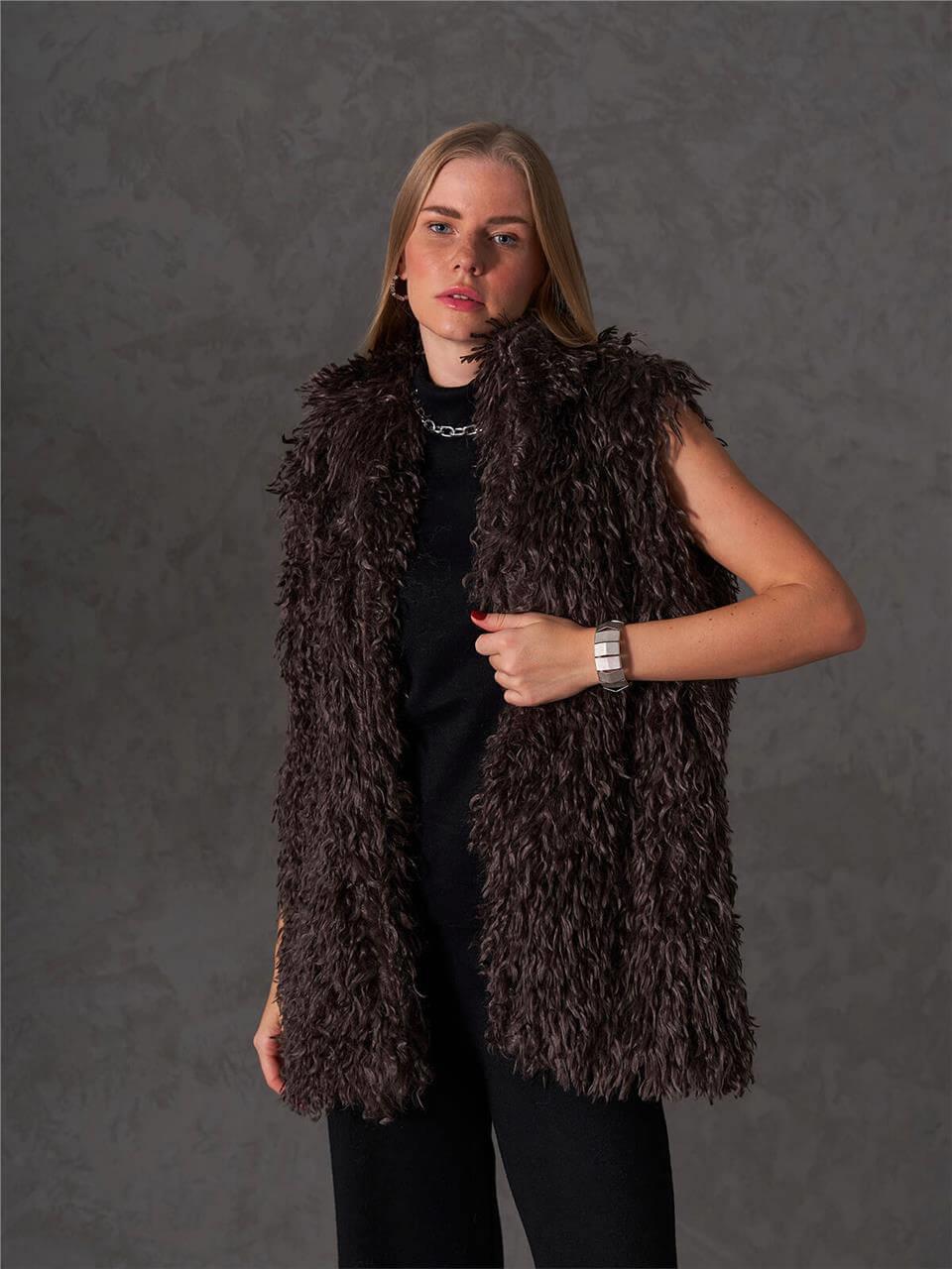 120553 Kolsuz Kürk Yelek