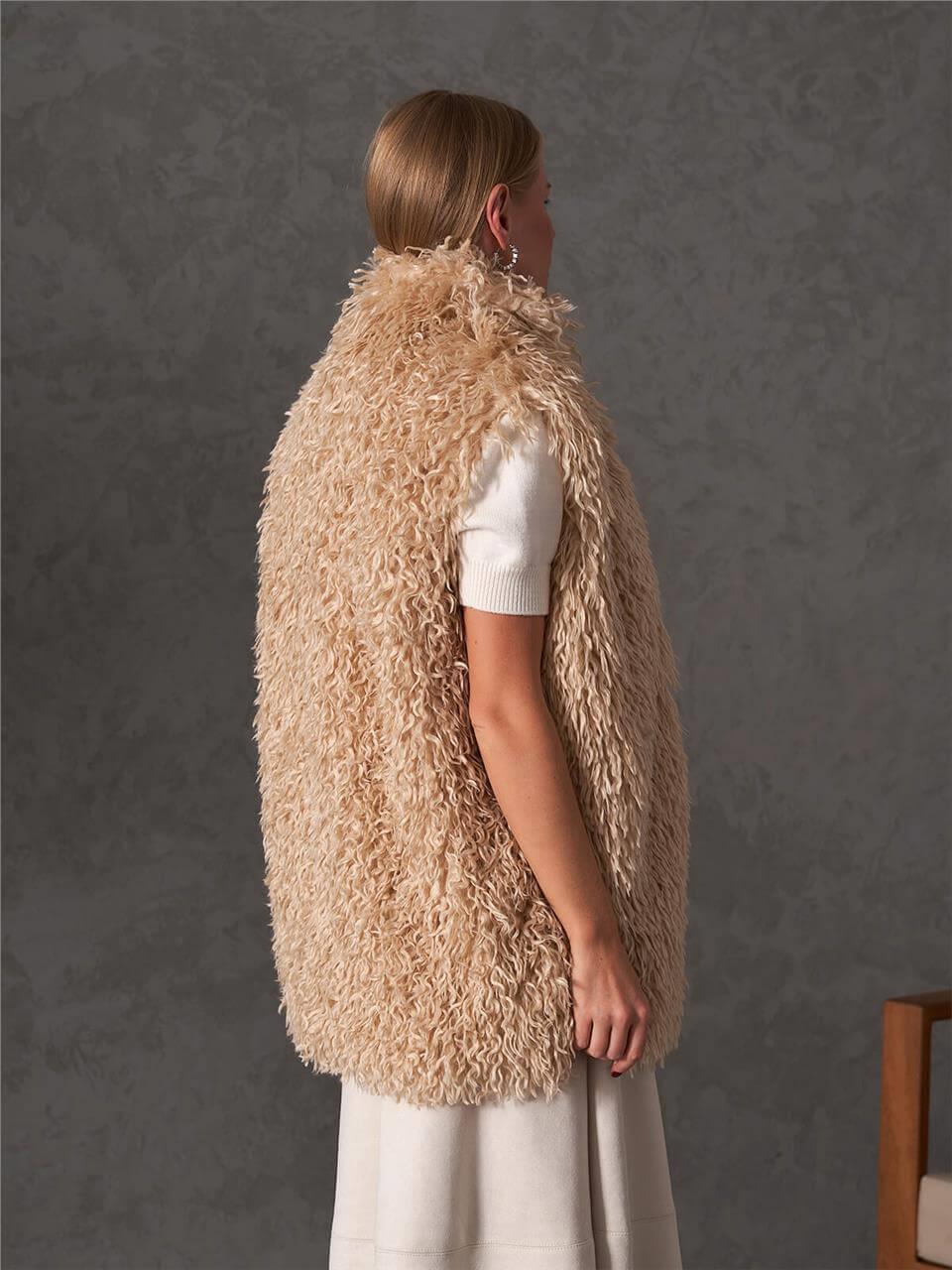 120553 Kolsuz Kürk Yelek