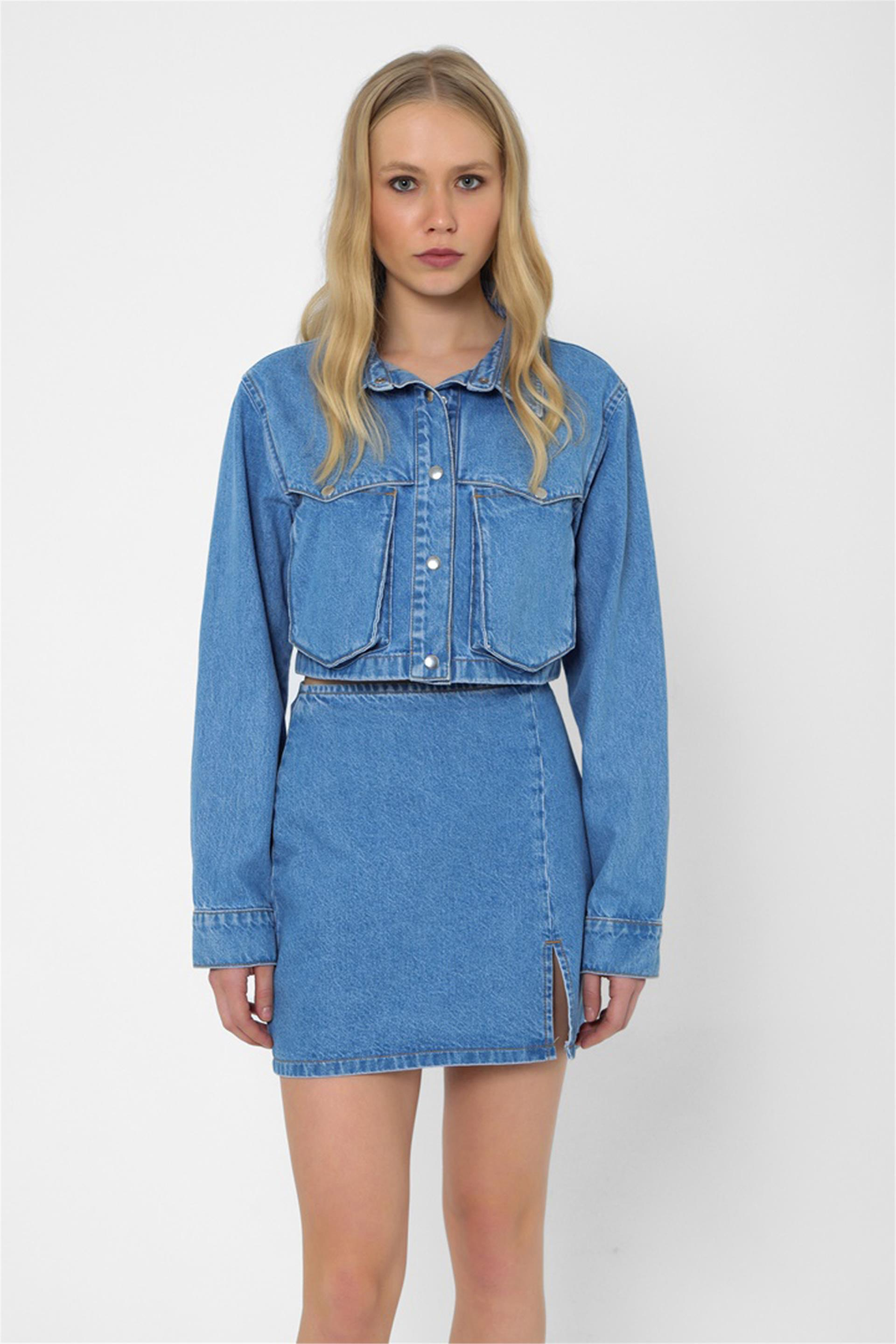 130750 BG CROP DENIM JACKET WITH BIG PATCH POCKETS AN-12