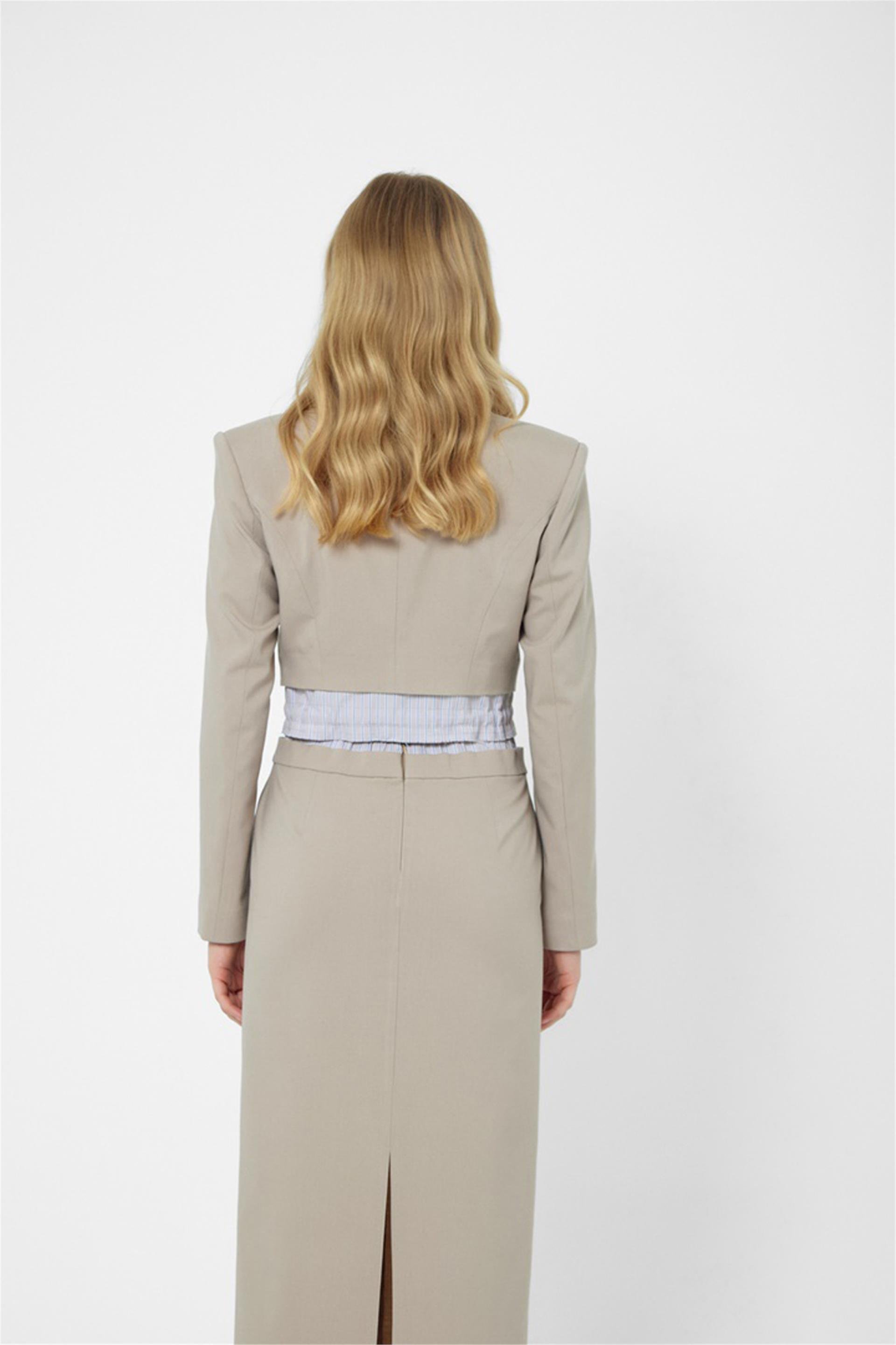 130760 CROP JACKET WITH BOXER SHORTS WAISTBAND DETAIL