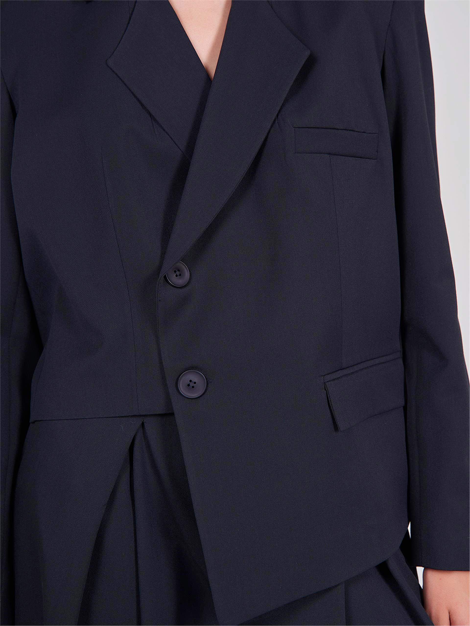 130802 BLAZER WITH ASYMMETRICAL FRONT CLOSING