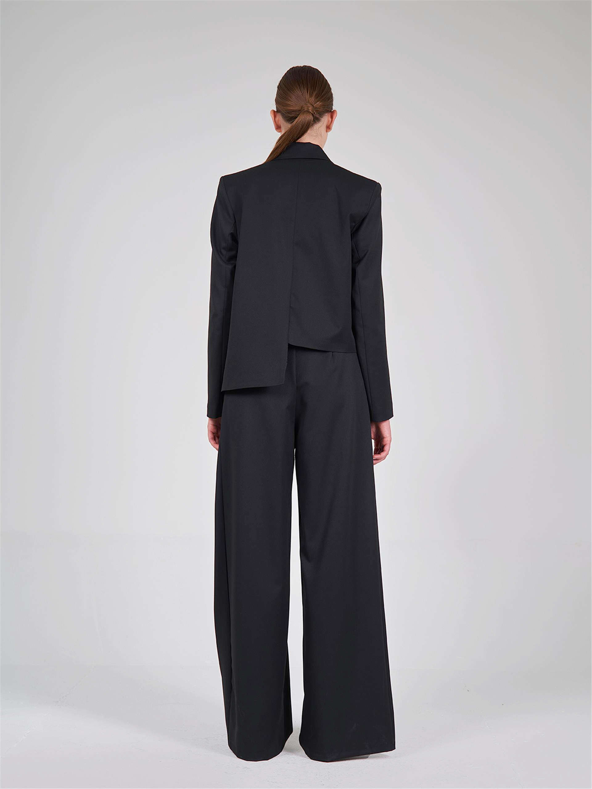 130802 BLAZER WITH ASYMMETRICAL FRONT CLOSING