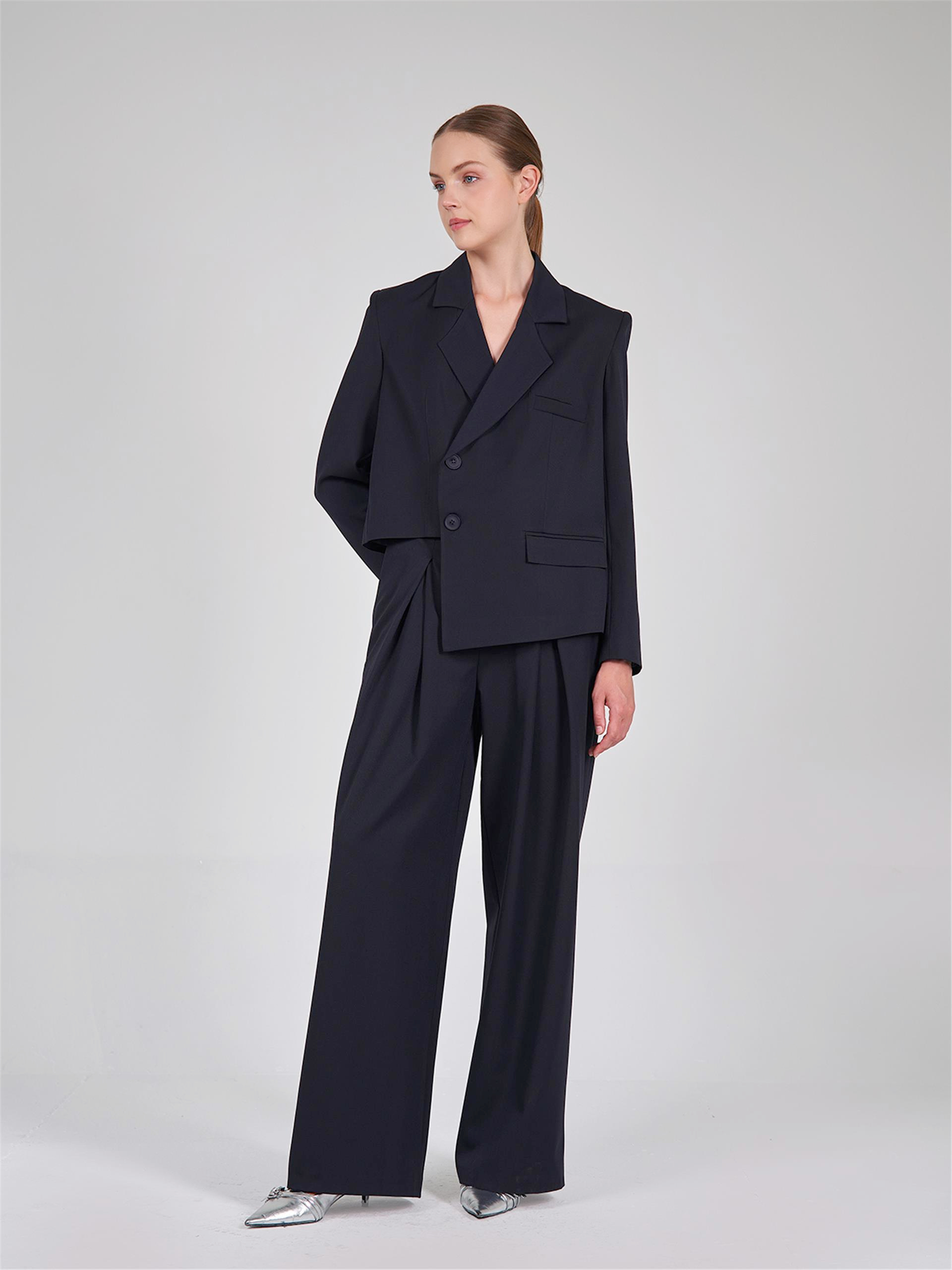 130802 BLAZER WITH ASYMMETRICAL FRONT CLOSING