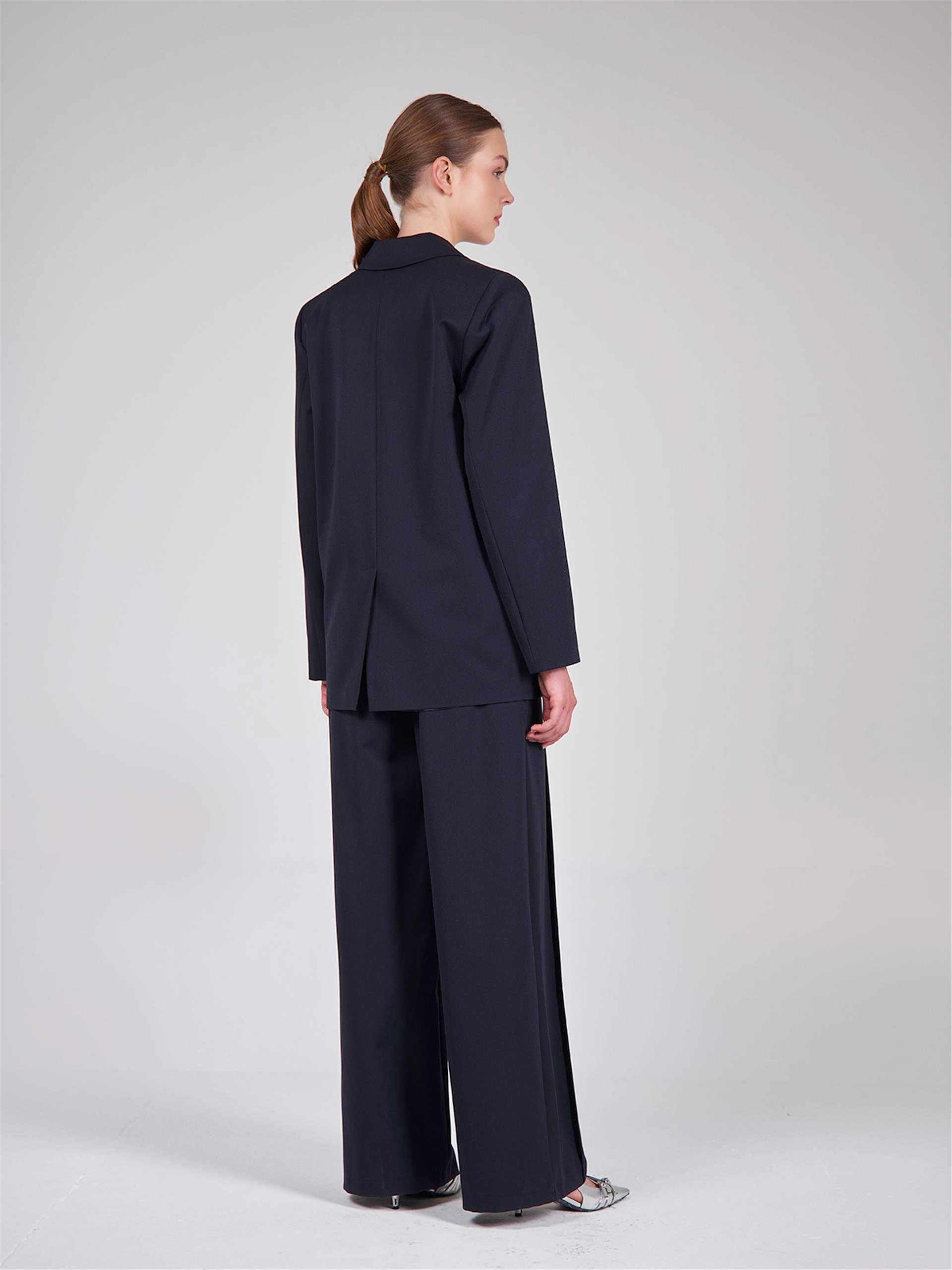 130803 LONG BLAZER WITH SEAM DETAIL