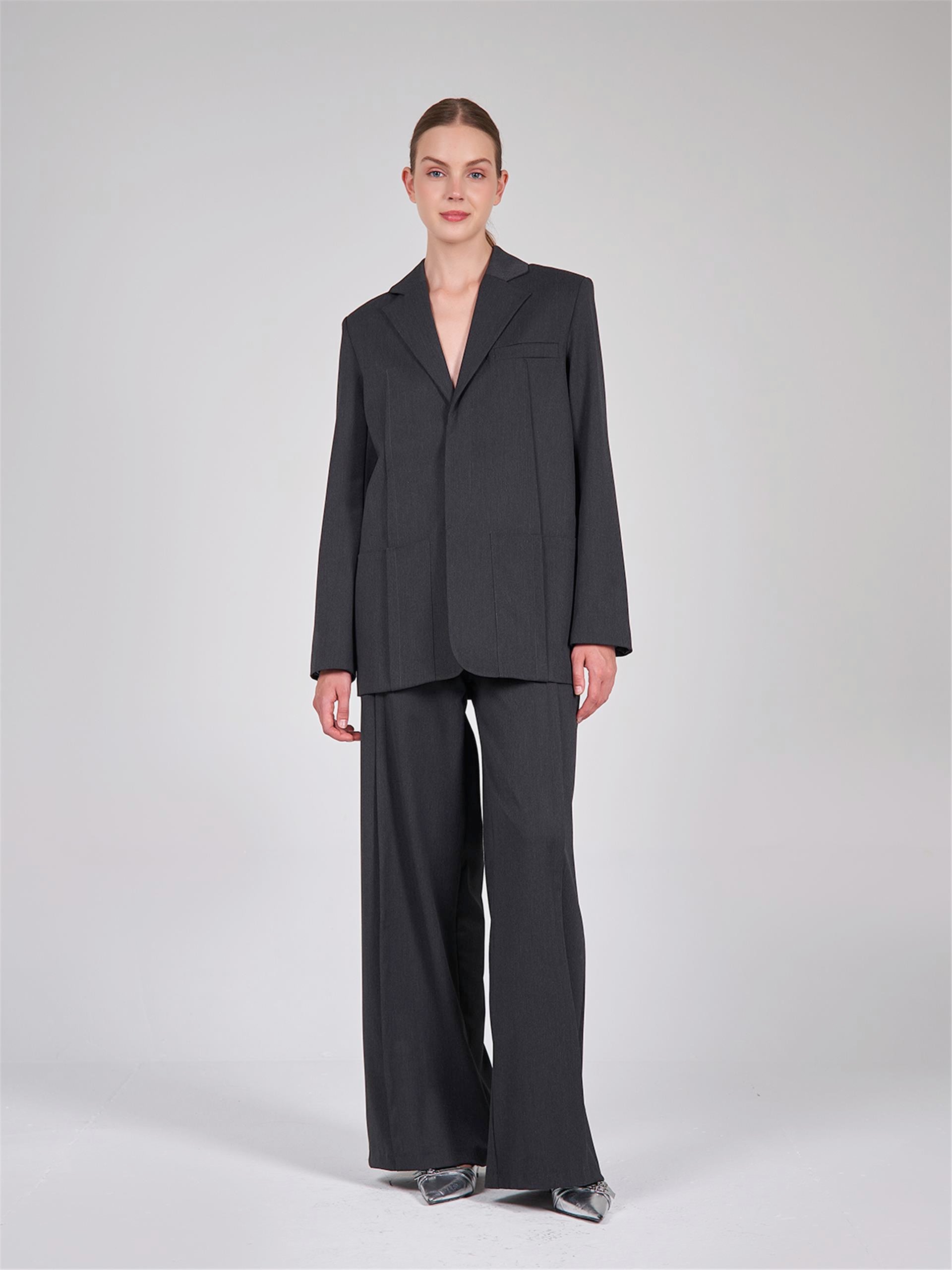 130803 LONG BLAZER WITH SEAM DETAIL