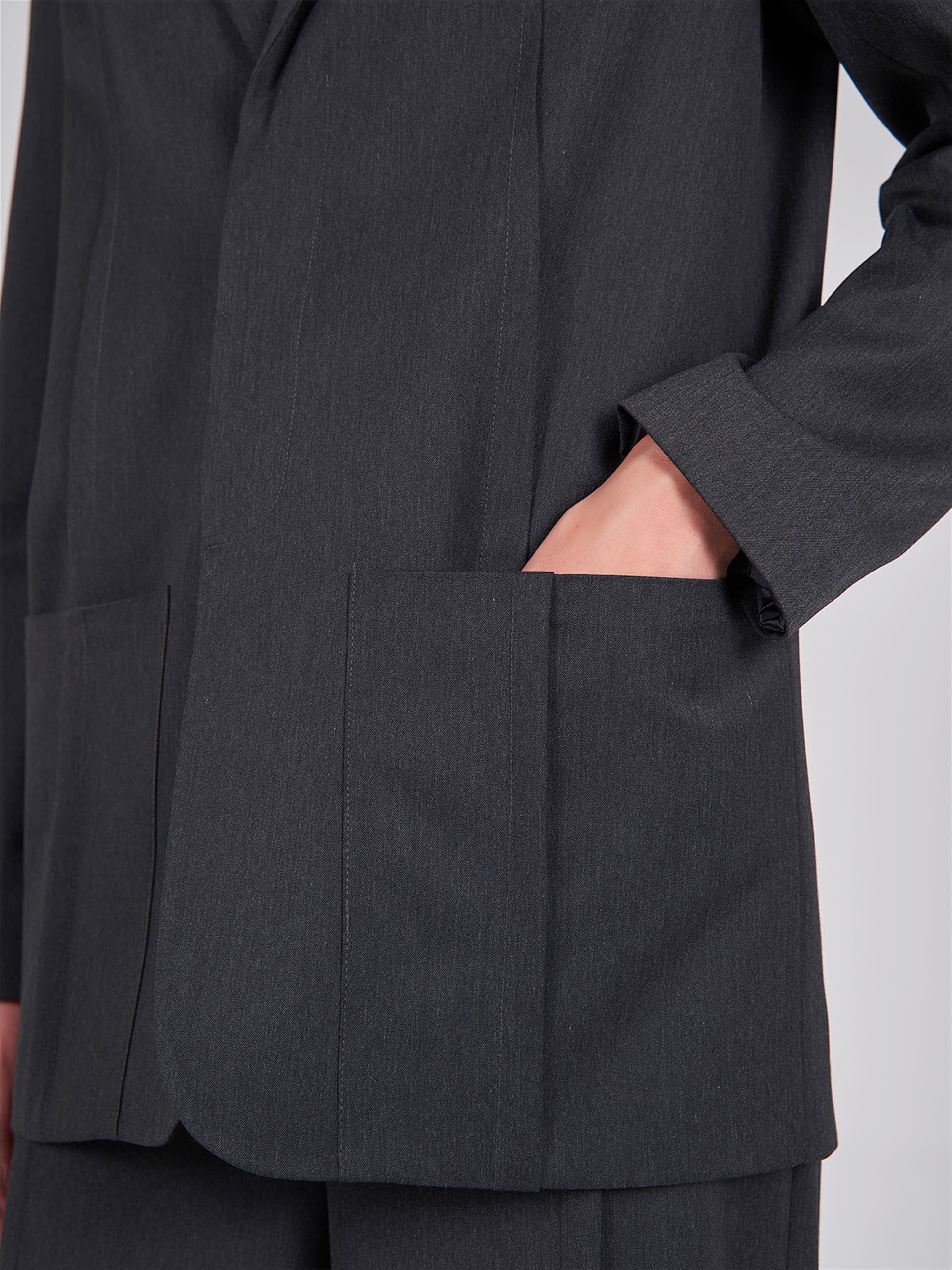 130803 LONG BLAZER WITH SEAM DETAIL