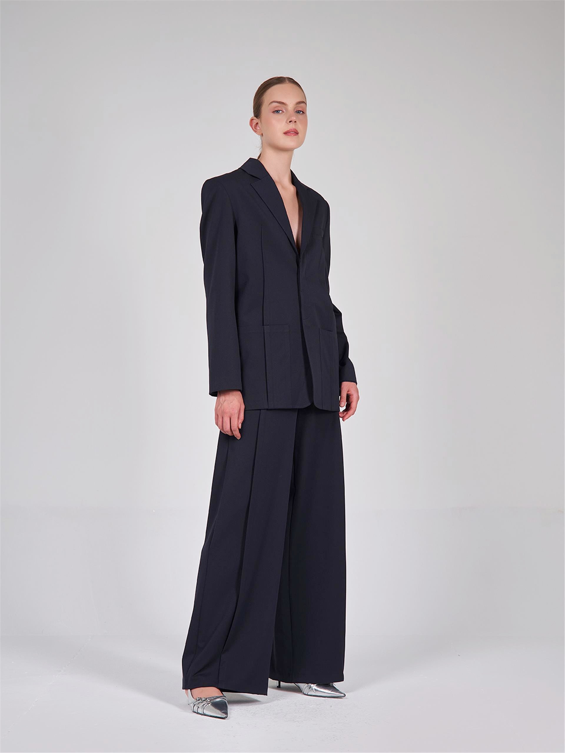 130803 LONG BLAZER WITH SEAM DETAIL