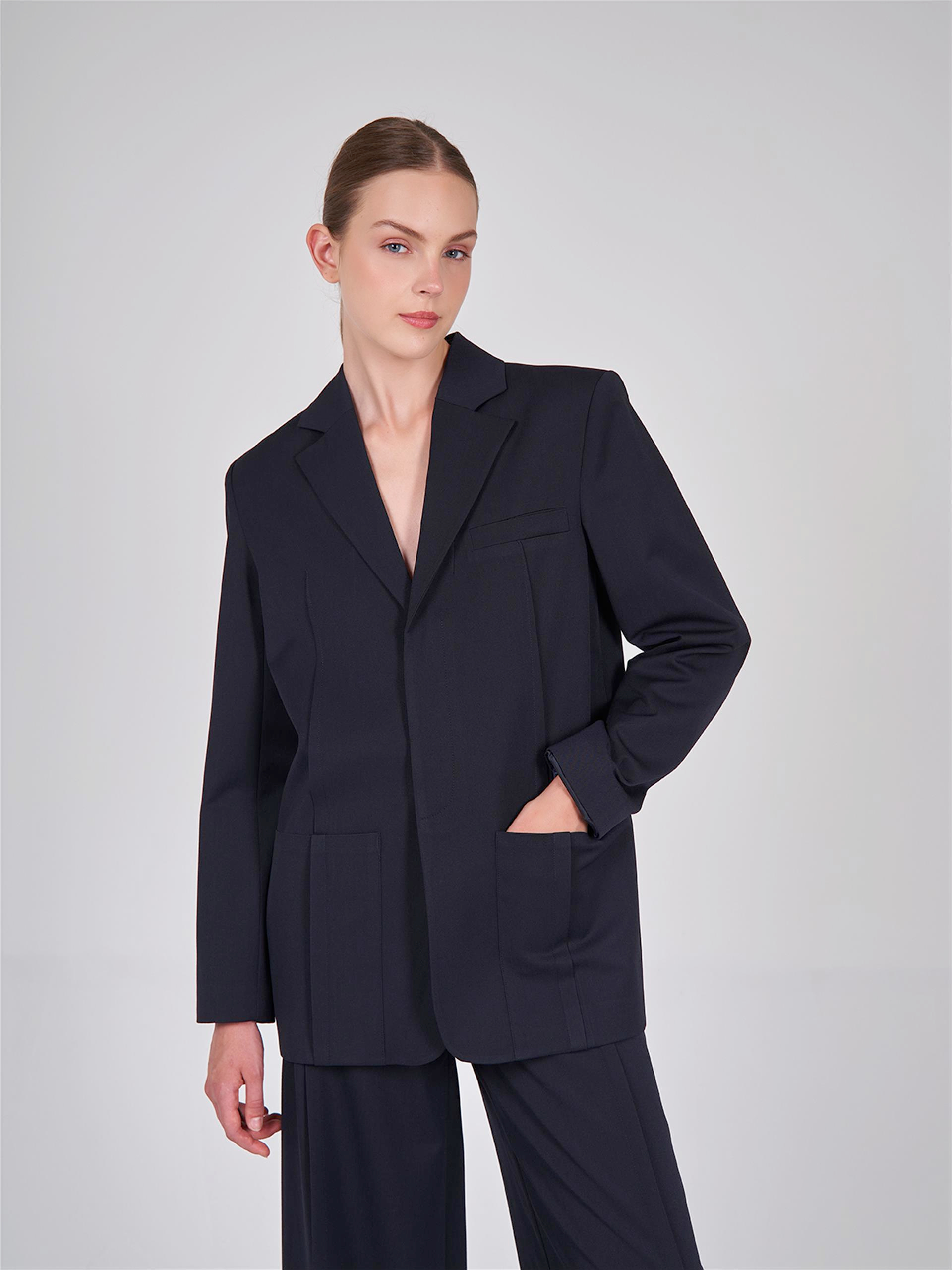 130803 LONG BLAZER WITH SEAM DETAIL