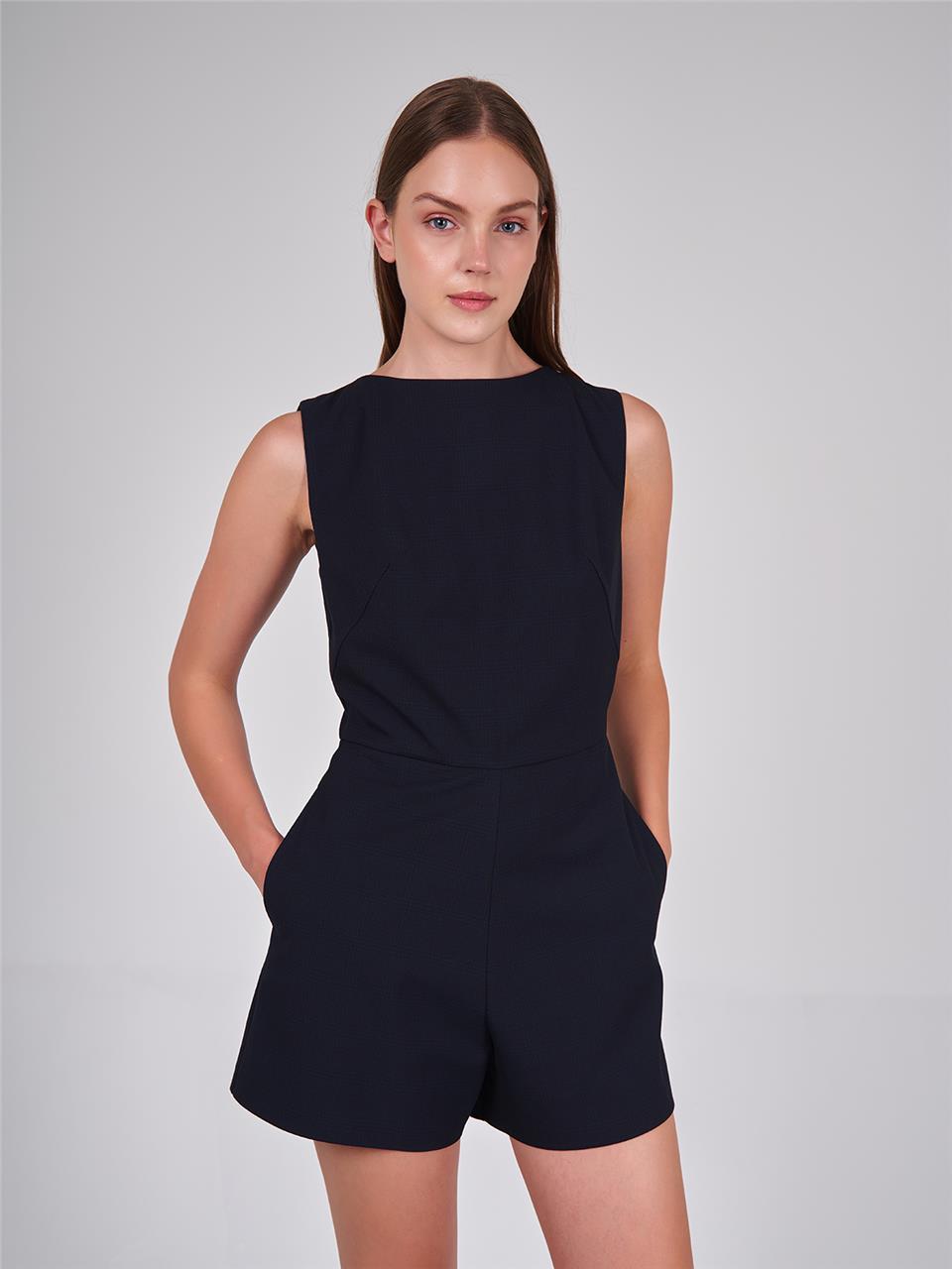 180478 SLEEVELESS SHORT JUMPSUIT