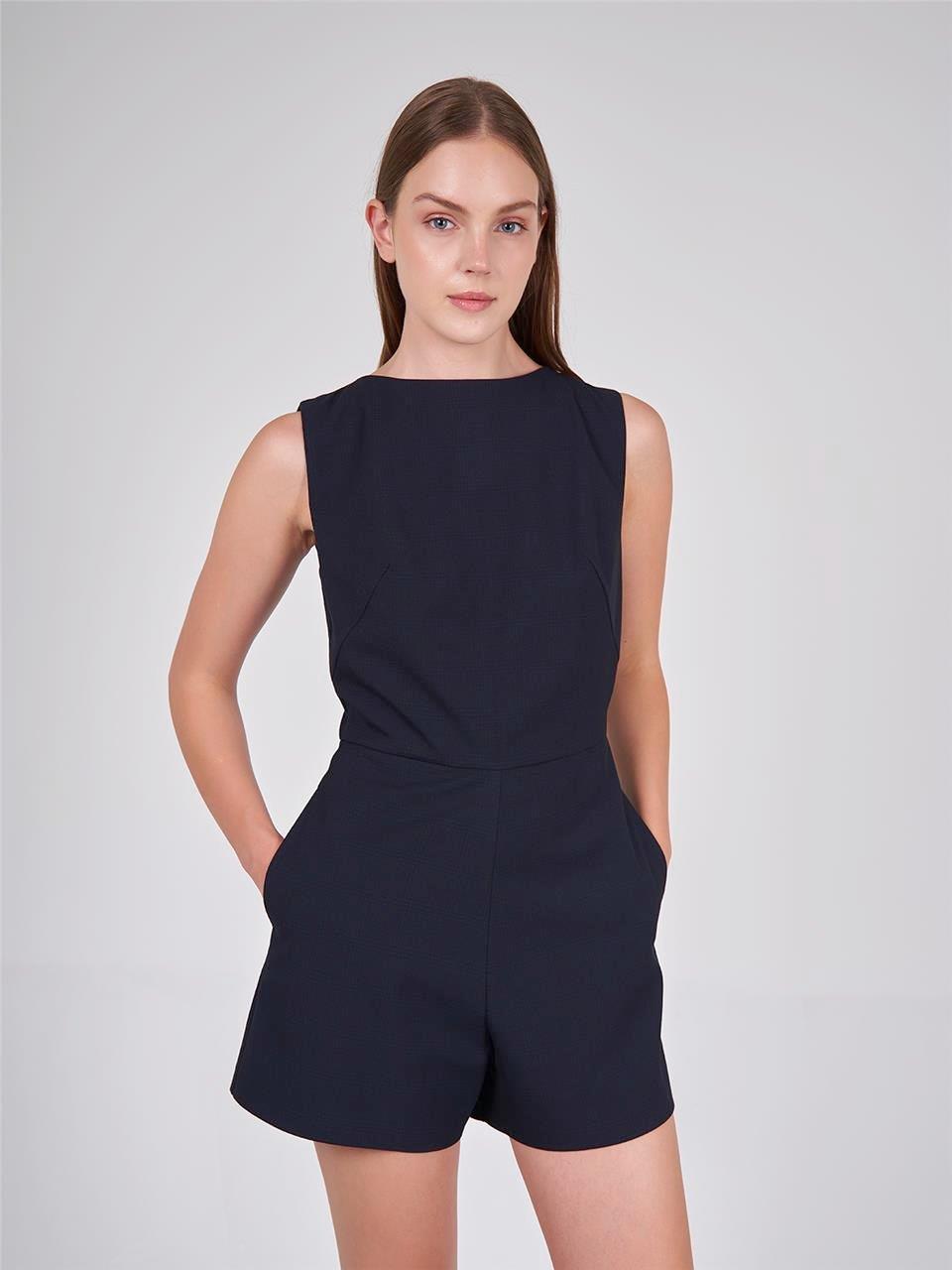 180478 SLEEVELESS SHORT JUMPSUIT