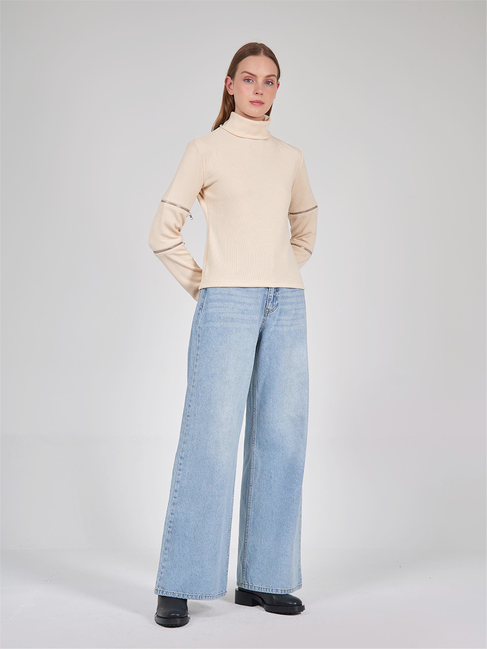 190691 HIGH NECK JERSEY SWEATER WITH ZIPPER DETAILED ARMS