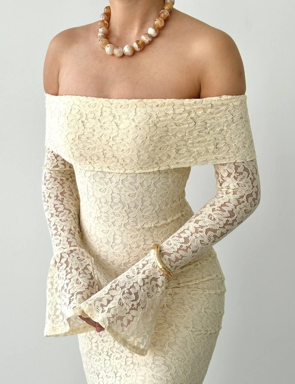 Arya Strapless Lace Dress