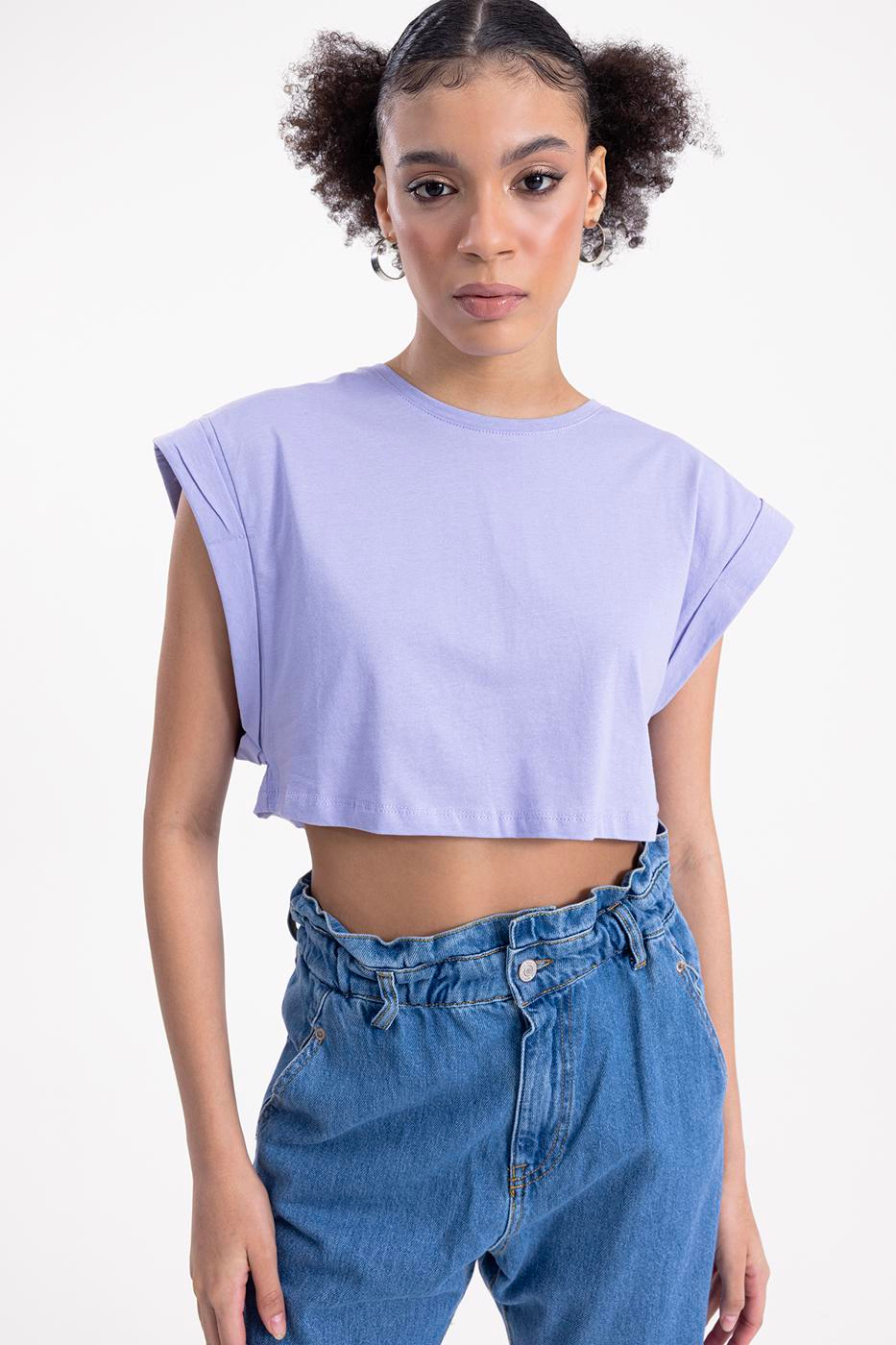 Dropped shoulder crop T-shirt