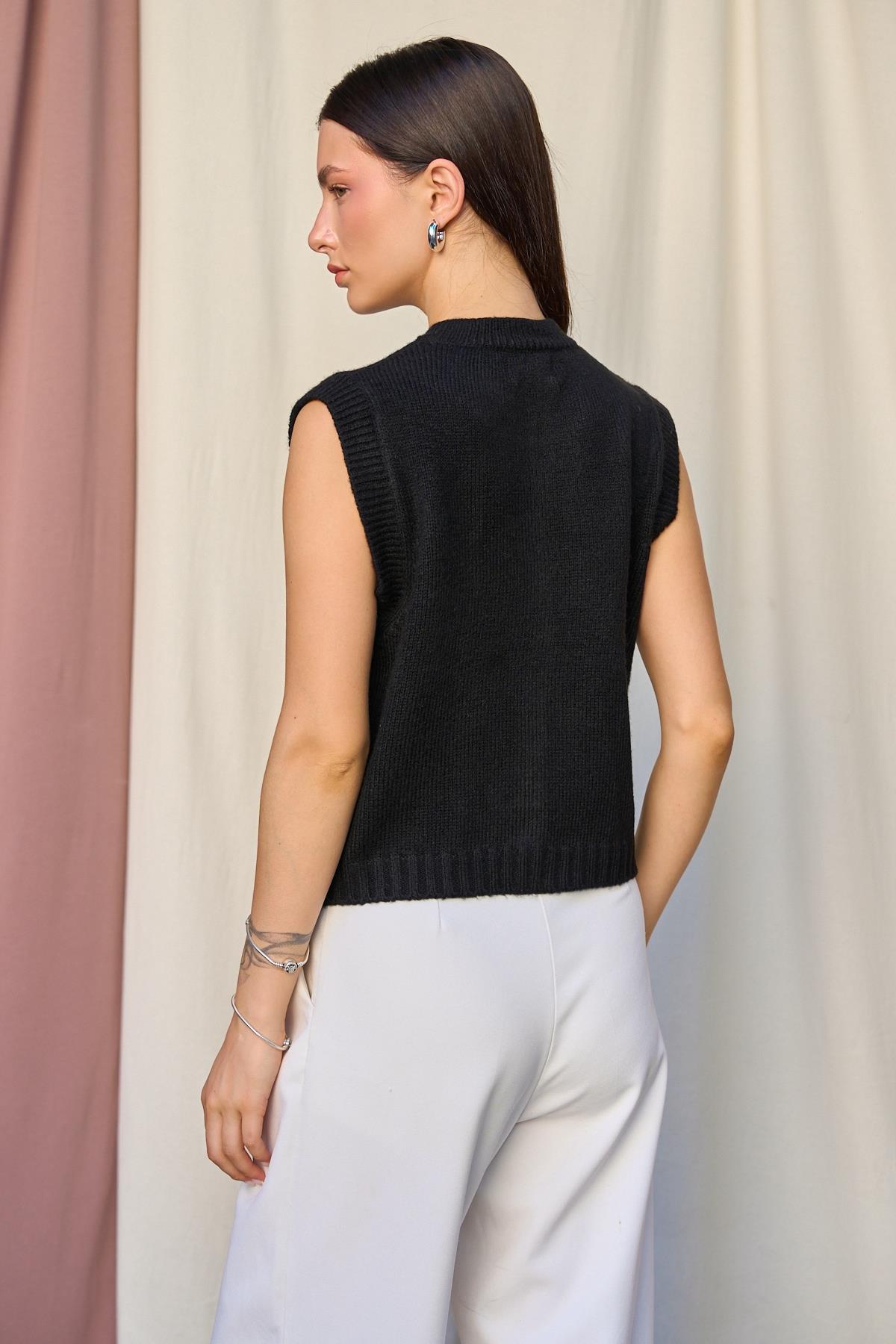 Düz Düğmeli Yelek - Siyah