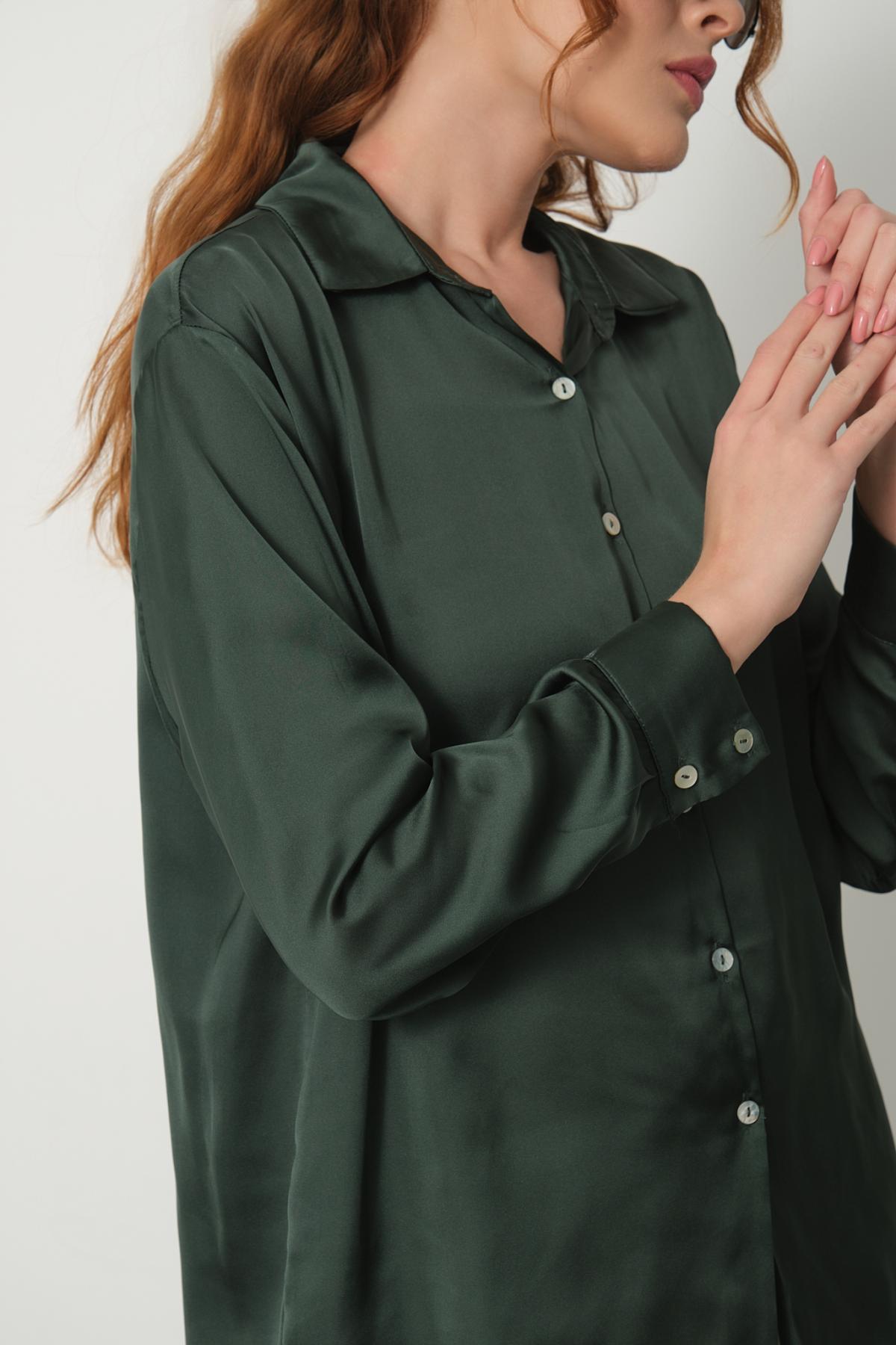 Kadın Saten Gömlek Toptan Koyu Yeşil Renk 688673