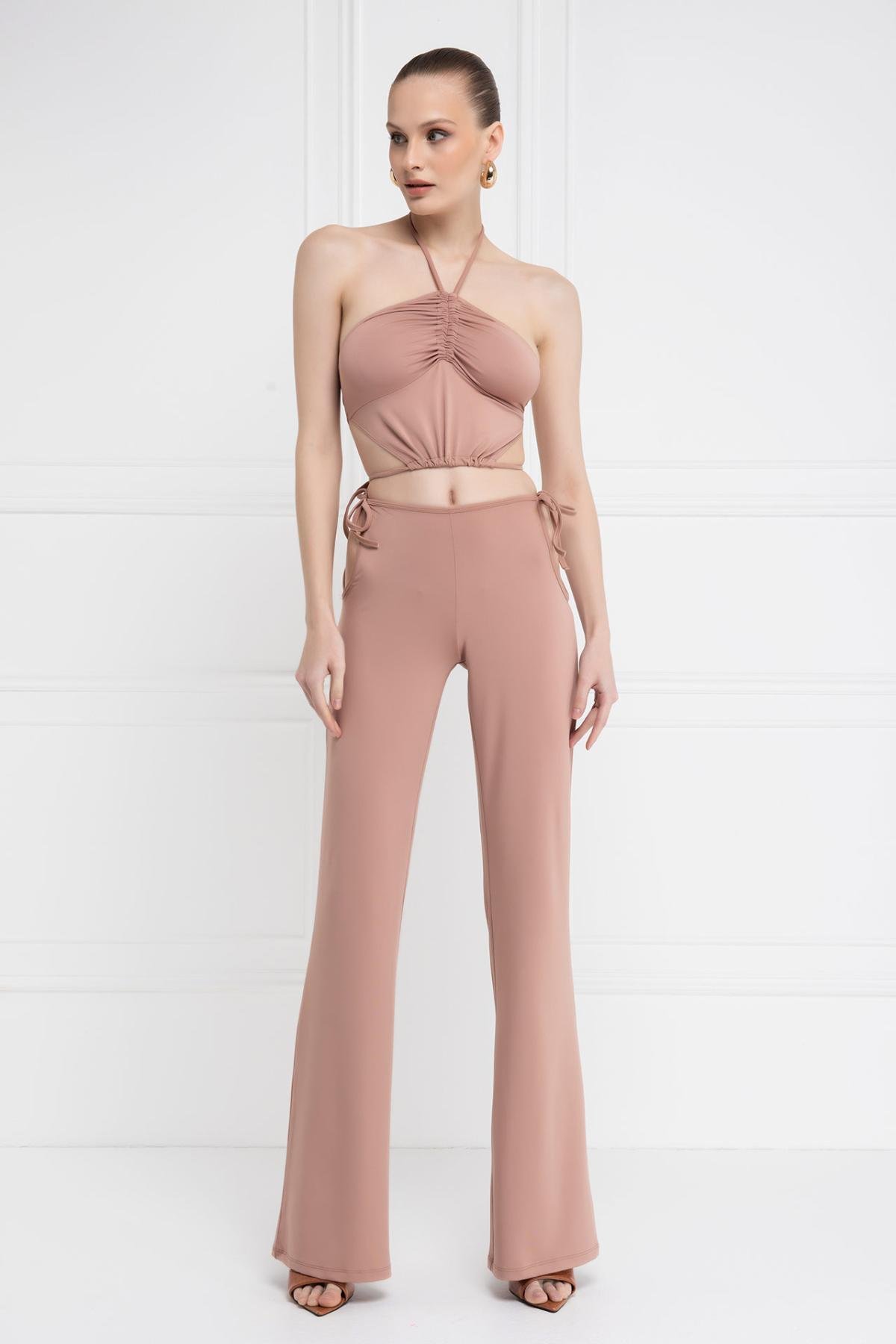 Women wholesale caramel strappy crop cami & cut out pants set 689258