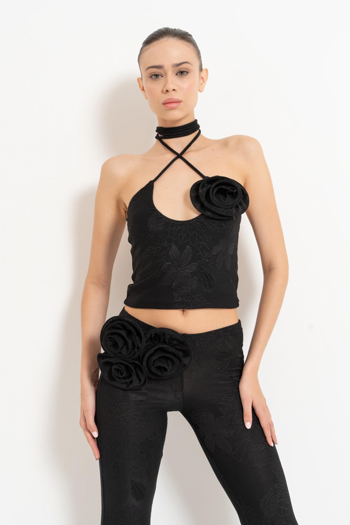 Women wholesale black tie-neck rose-accent crop top & pants set 689149