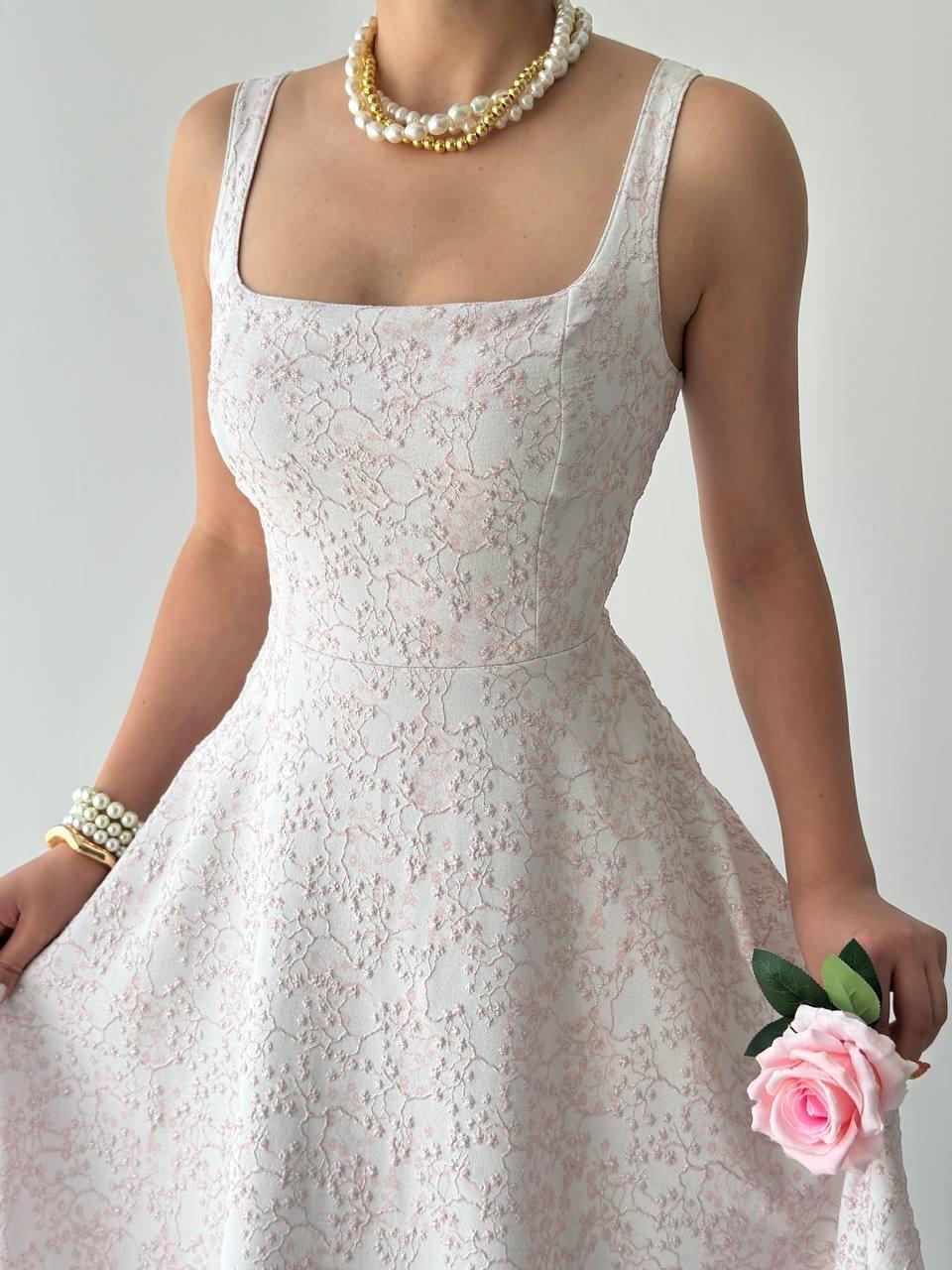 Kalf Flower Detailed Dress