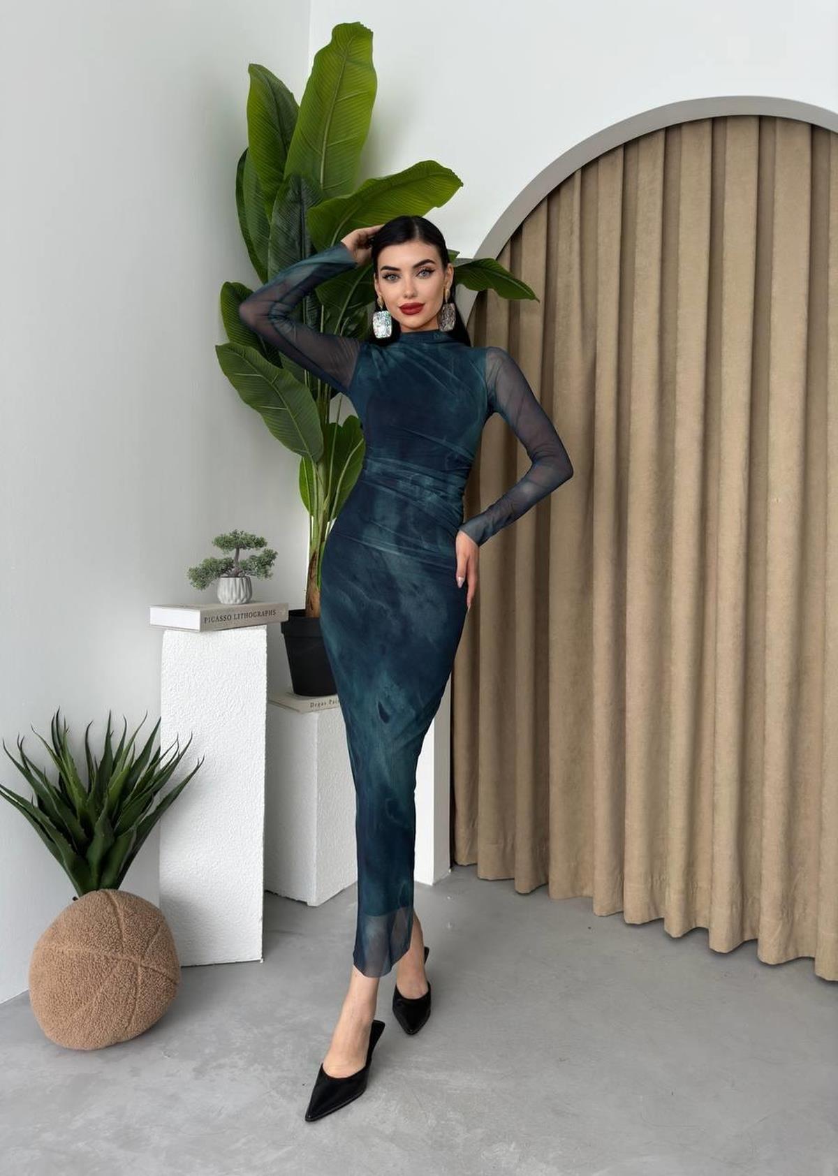 Lizz Midi Dress