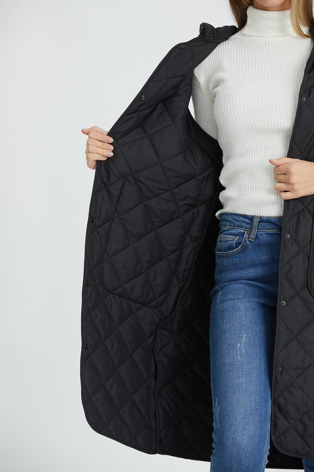 Siyah Oversize Uzun Kapitoneli Yelek 3003S