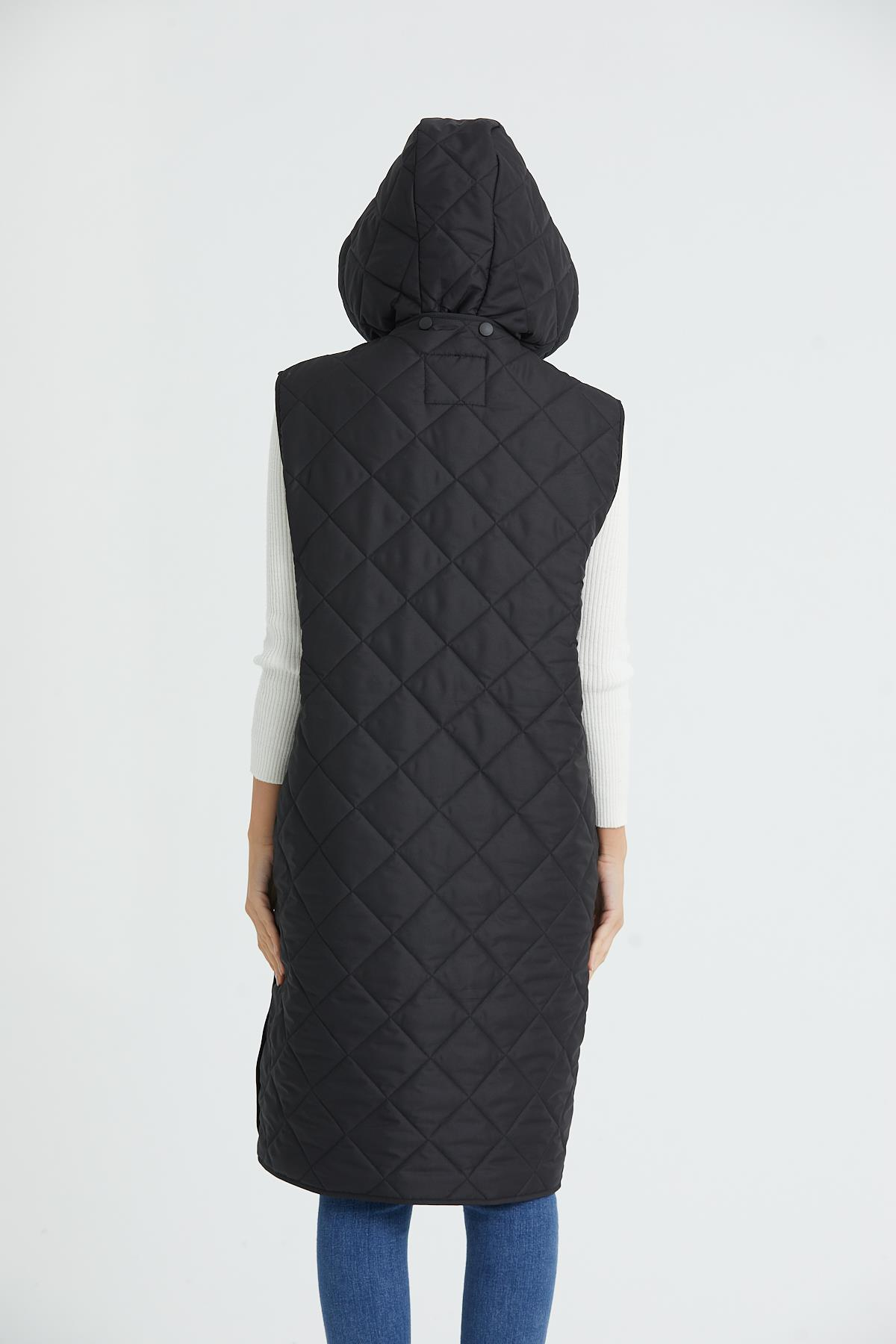 Siyah Oversize Uzun Kapitoneli Yelek 3003S