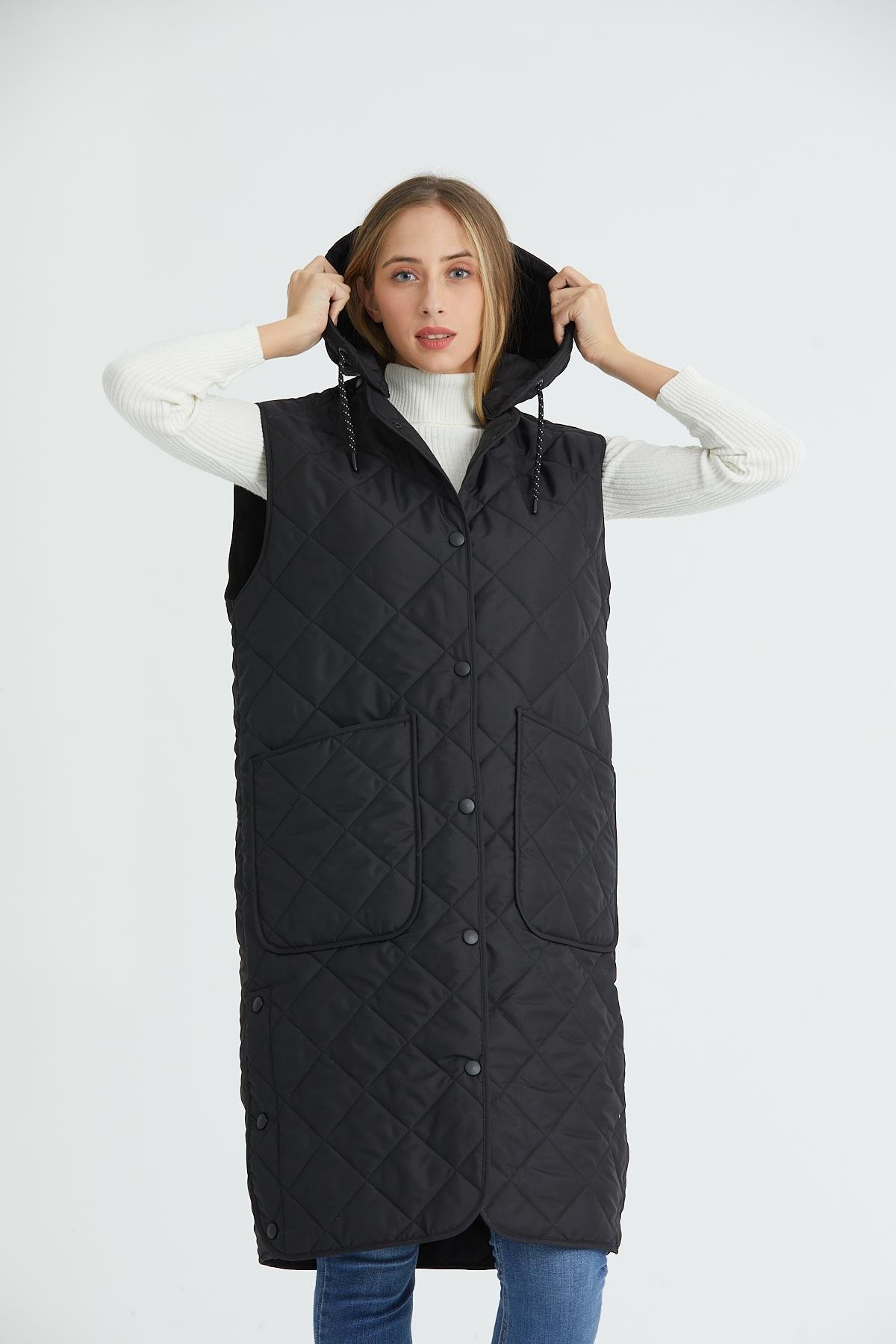 Siyah Oversize Uzun Kapitoneli Yelek 3003S