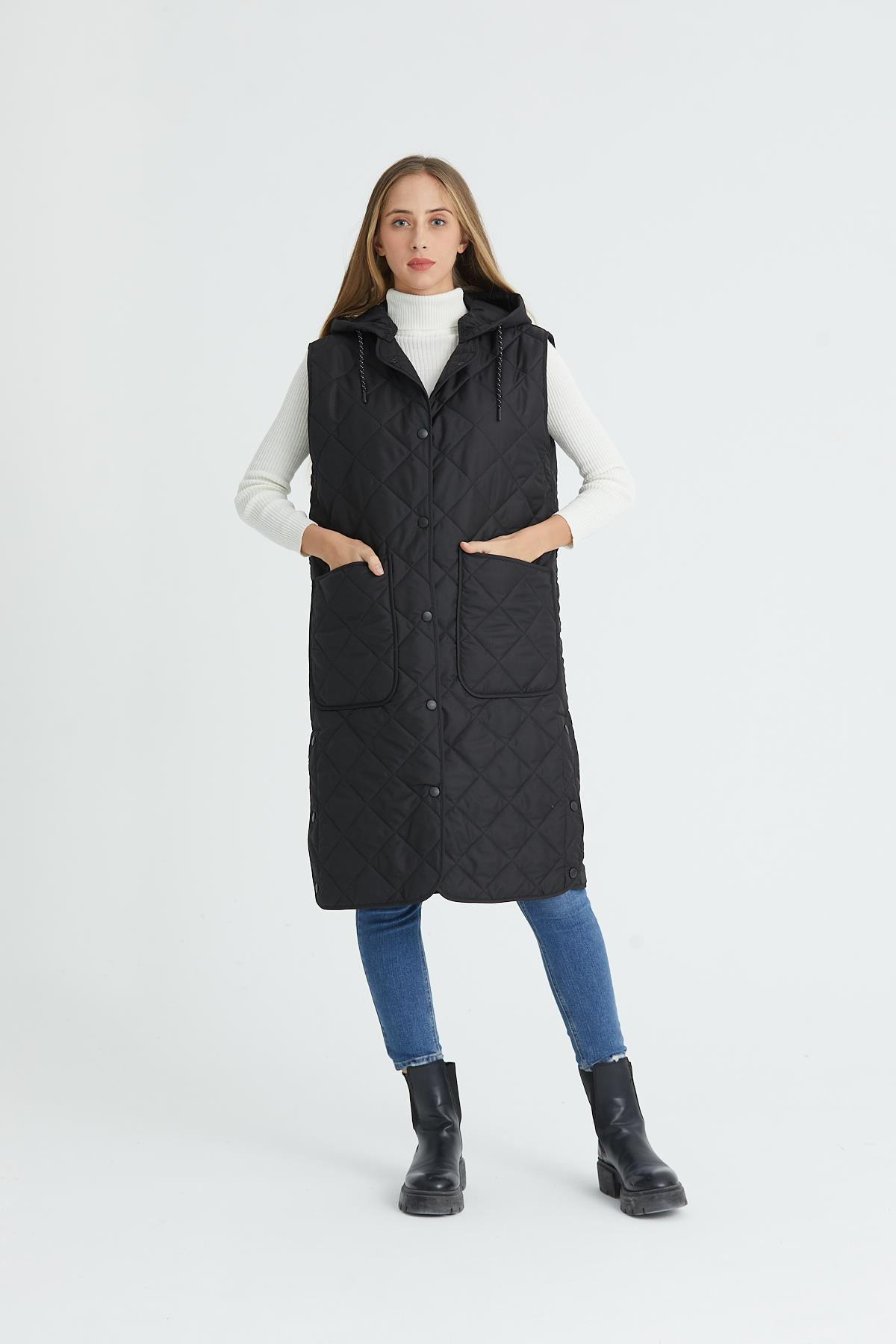 Siyah Oversize Uzun Kapitoneli Yelek 3003S