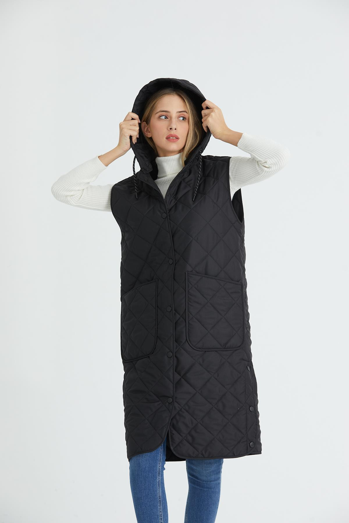 Siyah Oversize Uzun Kapitoneli Yelek 3003S