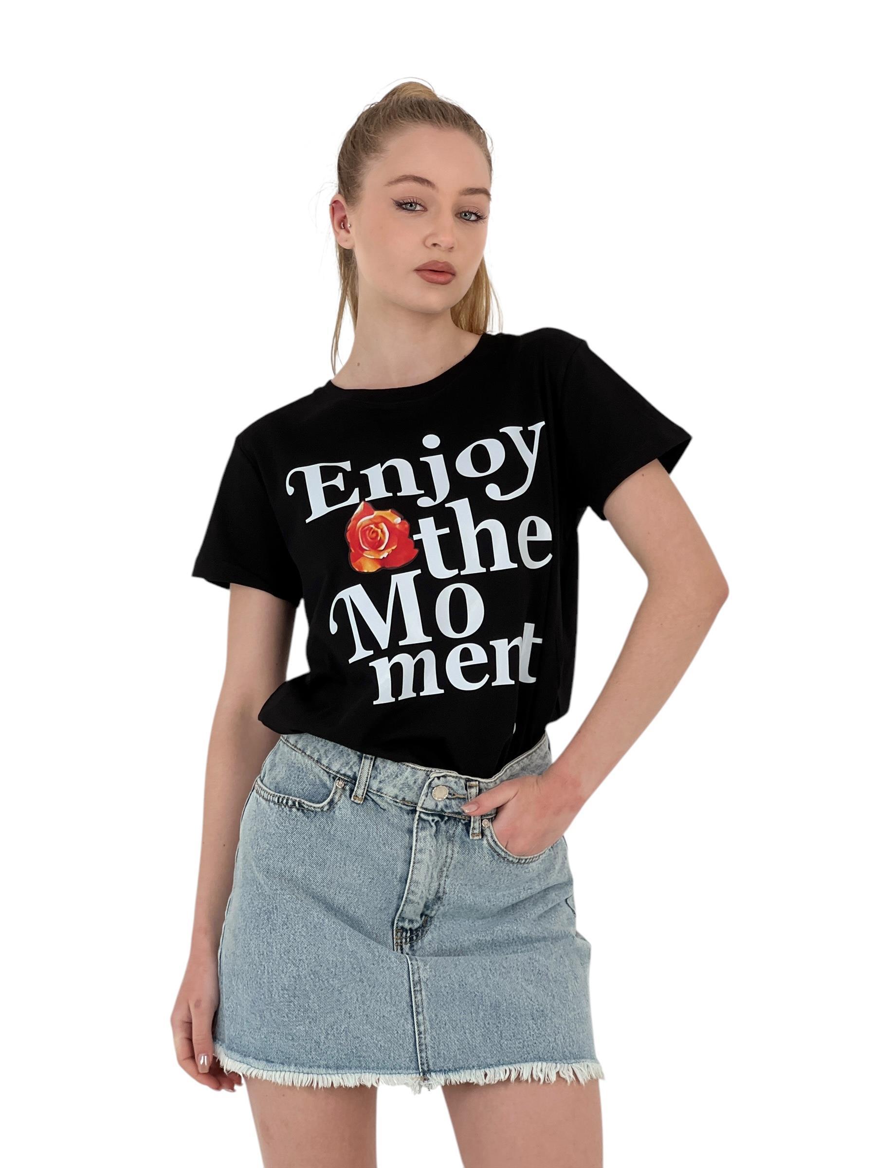 <Strong>Enjoy The Moment Baskılı Siyah Oversize T-Shirt<Br />&Nbsp;</Strong>
