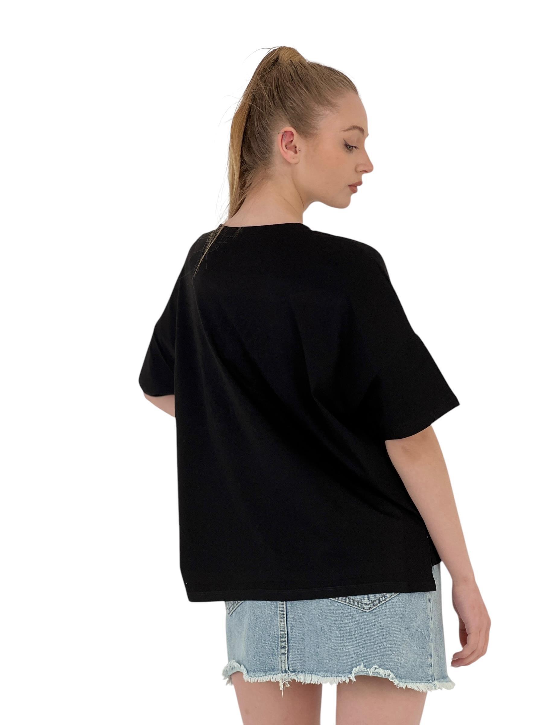 <Strong>Taş İşlemeli Geometrik Ayıcık Oversize Tişört – Siyah &Amp; Beyaz</Strong>