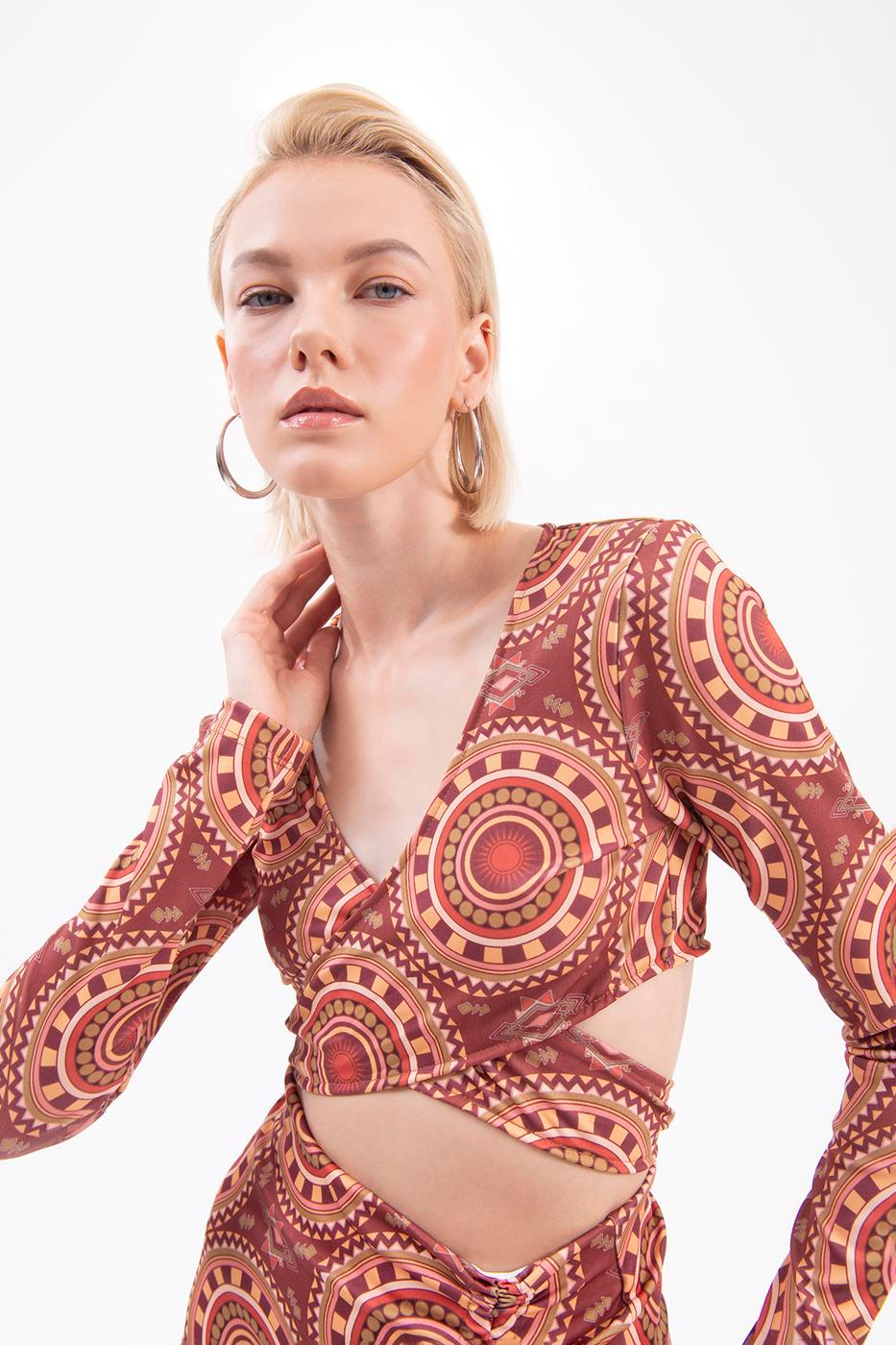 Tie detailed long sleeve bustier