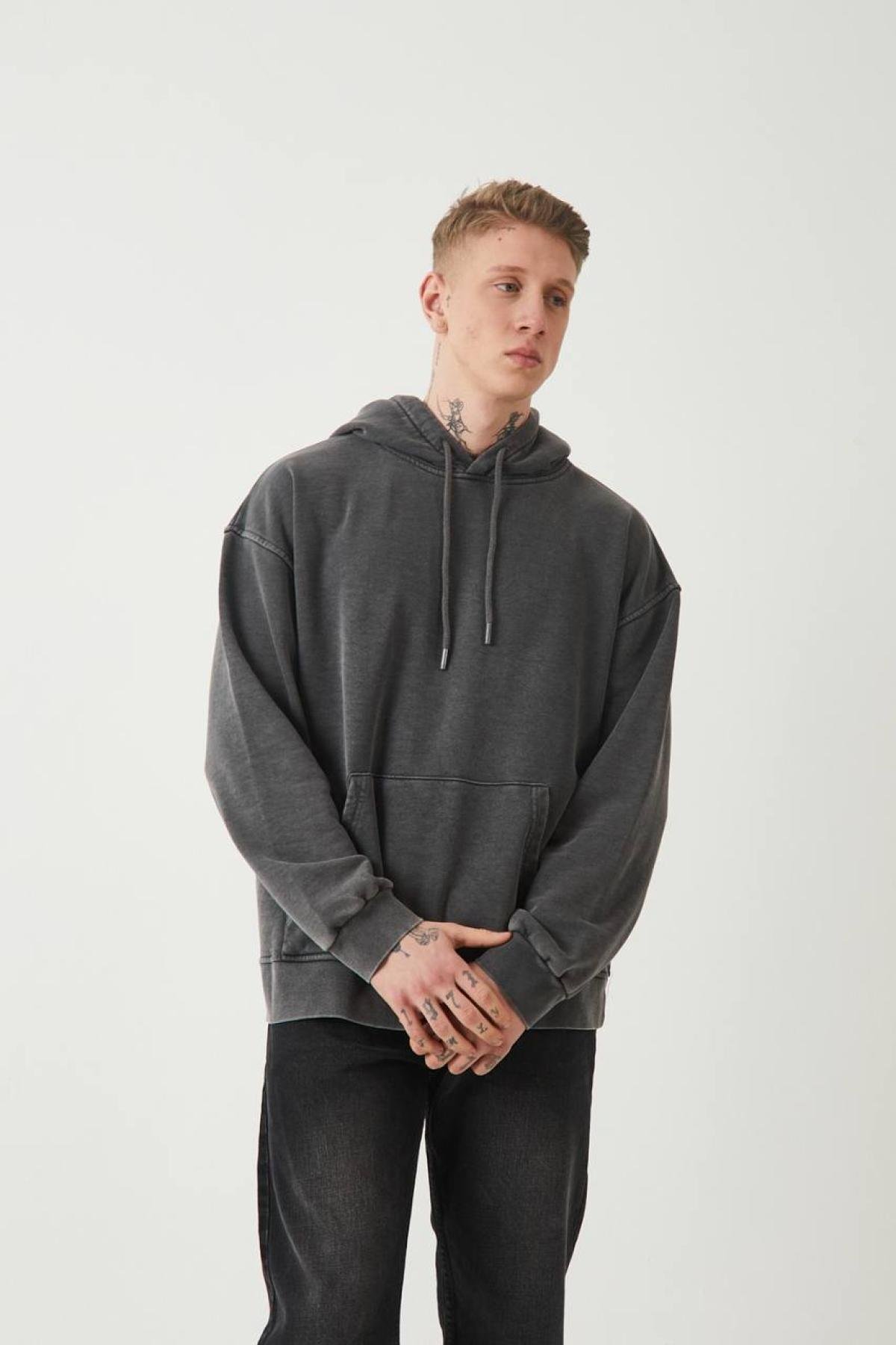 Wholesale Men Anthracite Hoodie with Kangaroo Pocket 739191